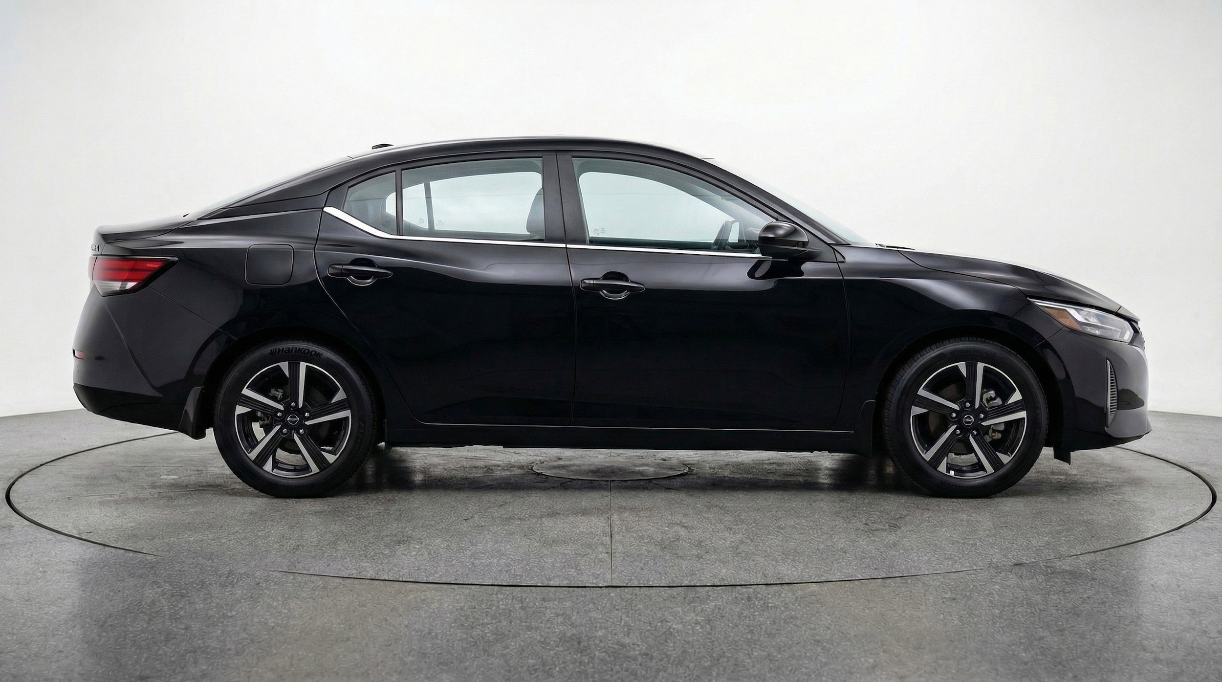 Thumbnail: 2025 Nissan Sentra - 11