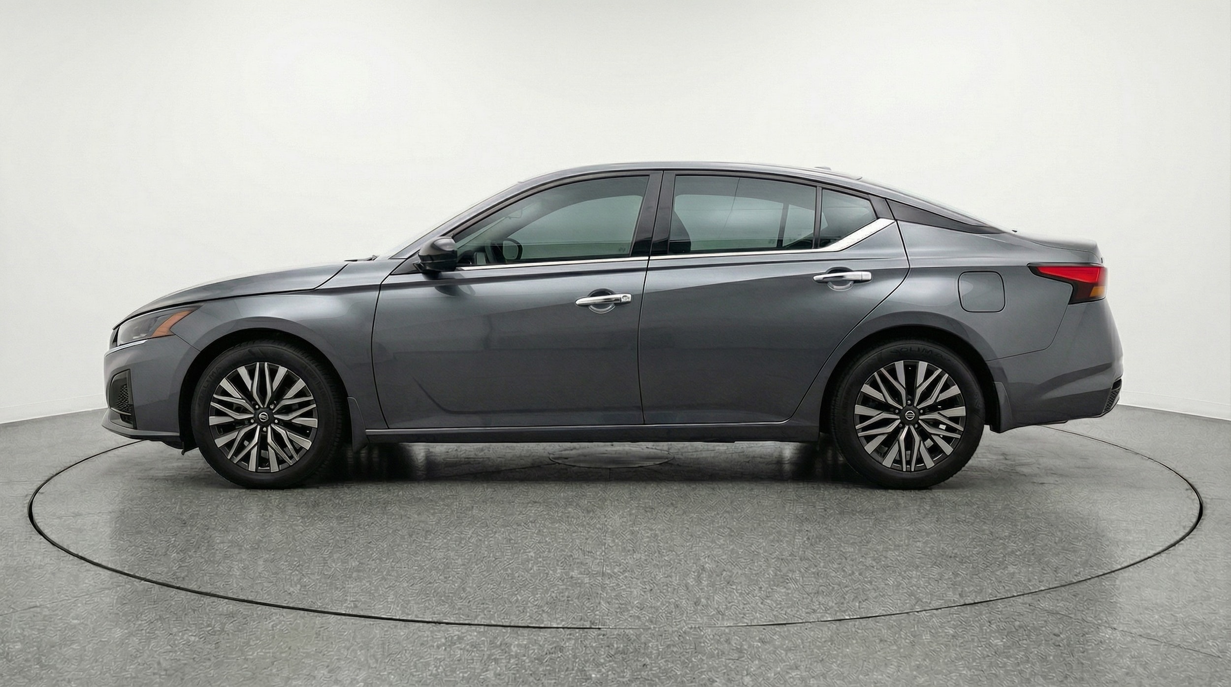 Thumbnail: 2025 Nissan Altima - 4