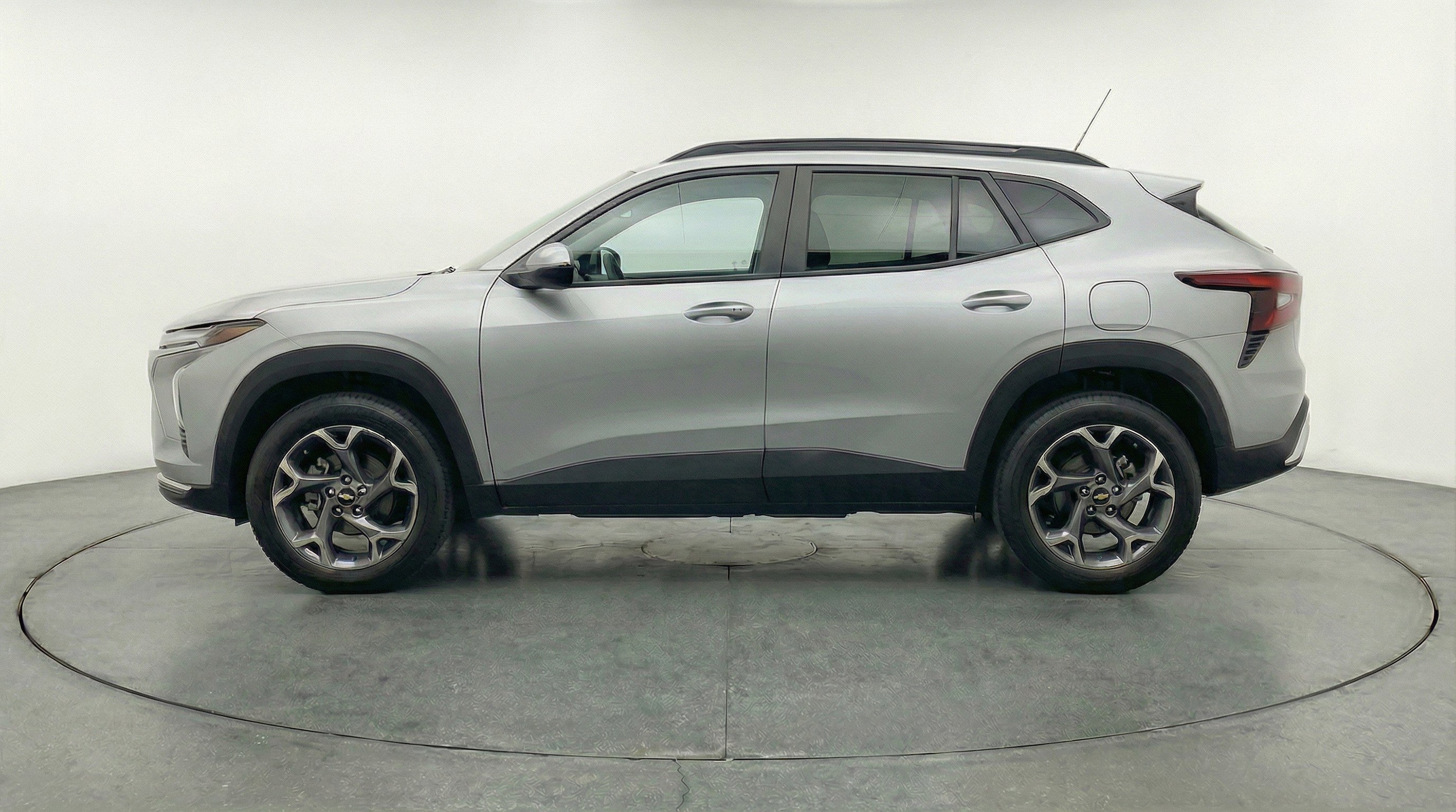 Thumbnail: 2025 Chevrolet Trax - 5