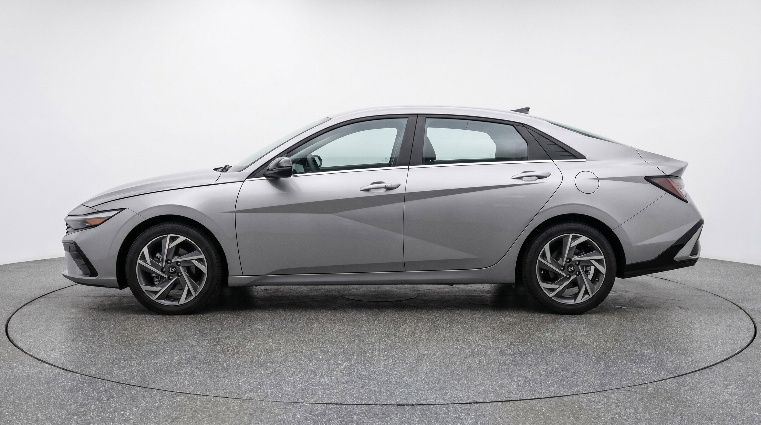 Thumbnail: 2025 Hyundai Elantra - 5