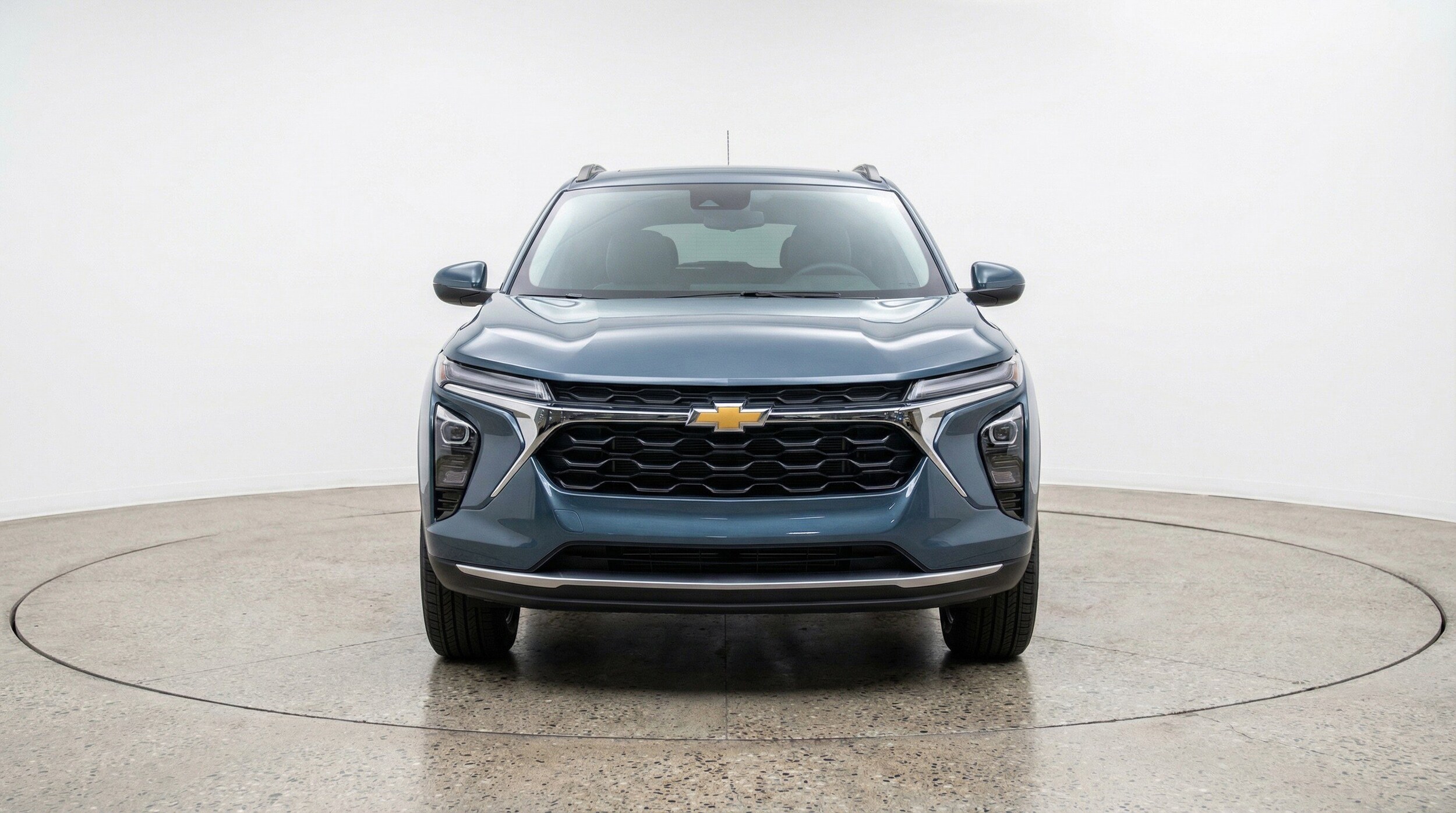 Thumbnail: 2025 Chevrolet Trax - 2