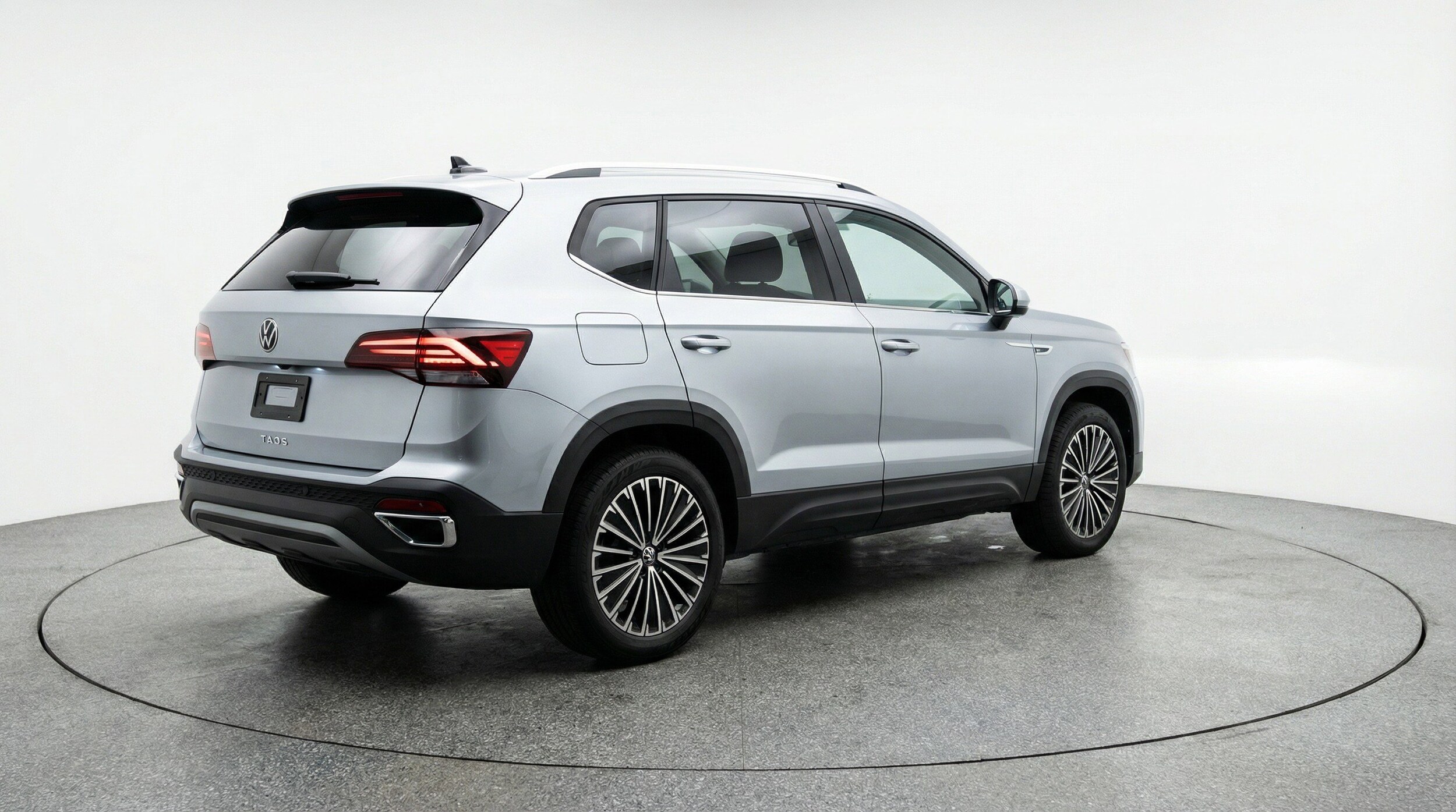 Thumbnail: 2025 Volkswagen Taos - 9