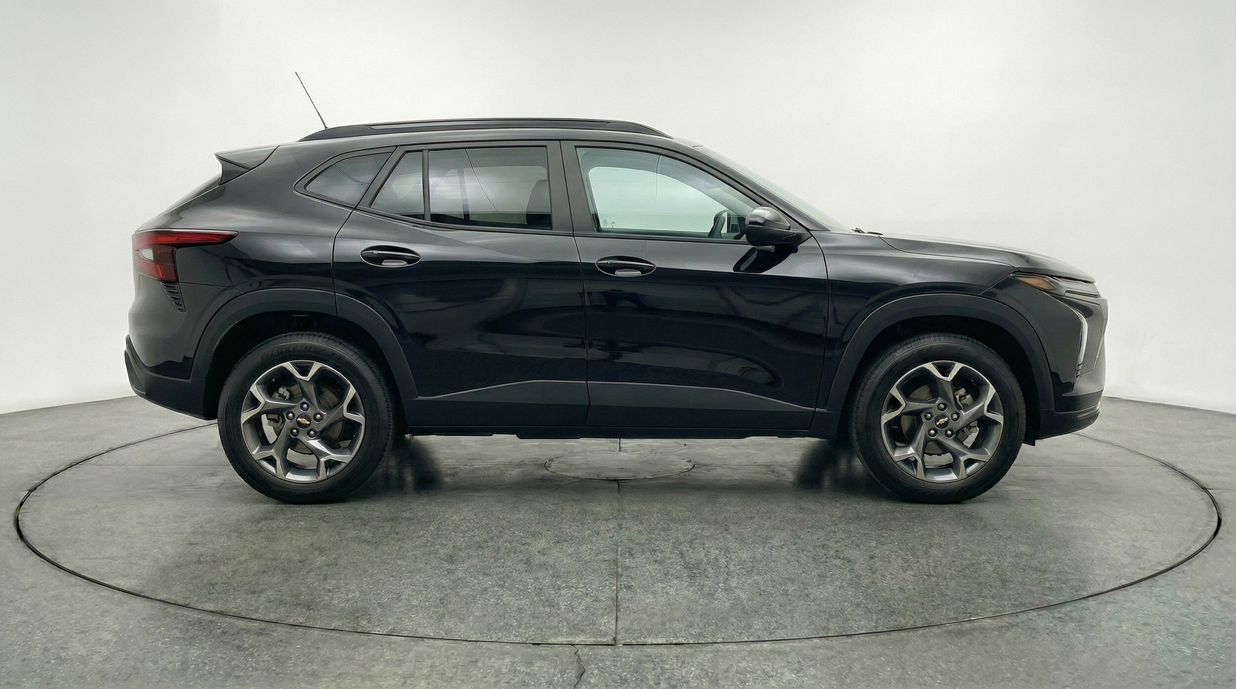 Thumbnail: 2025 Chevrolet Trax - 11