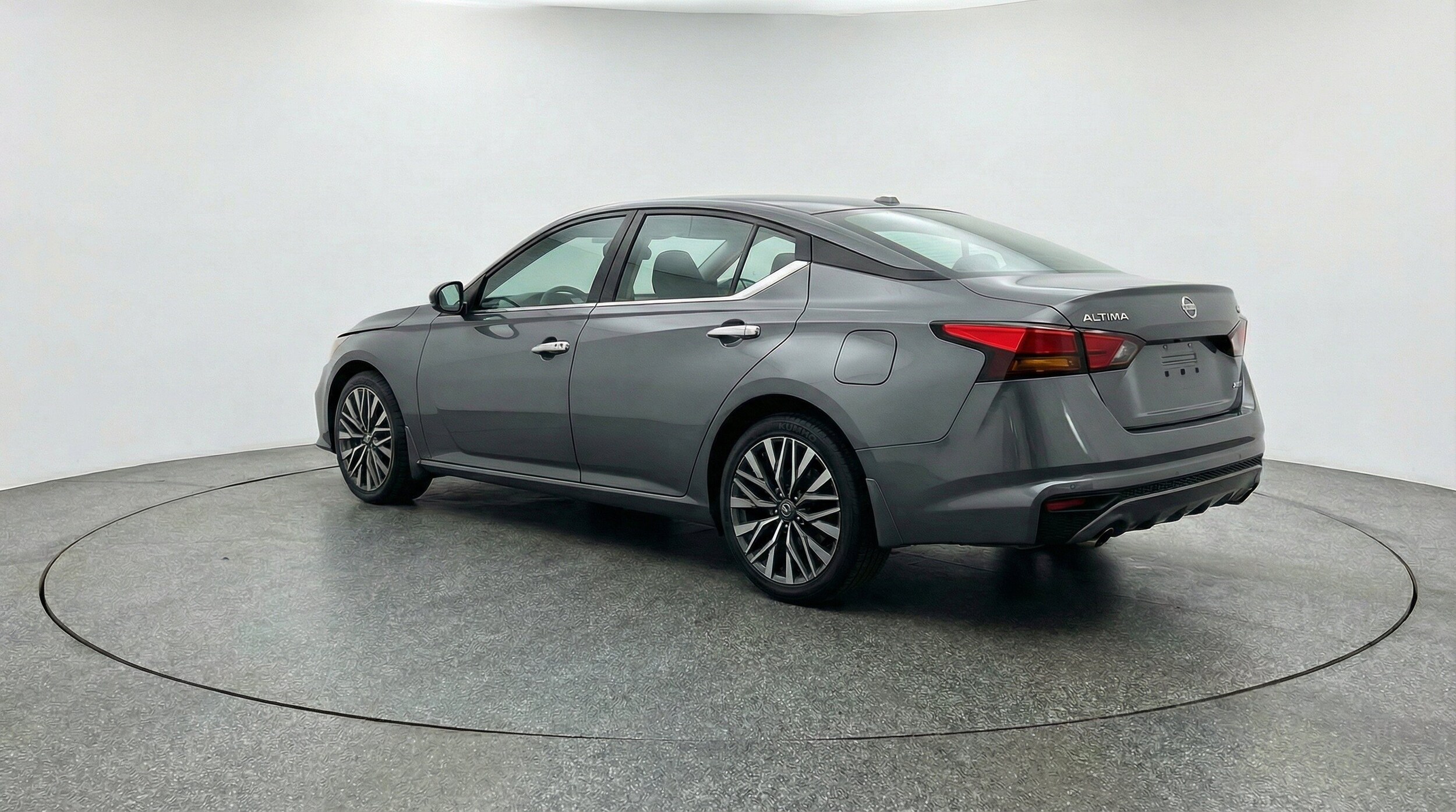 Thumbnail: 2025 Nissan Altima - 6