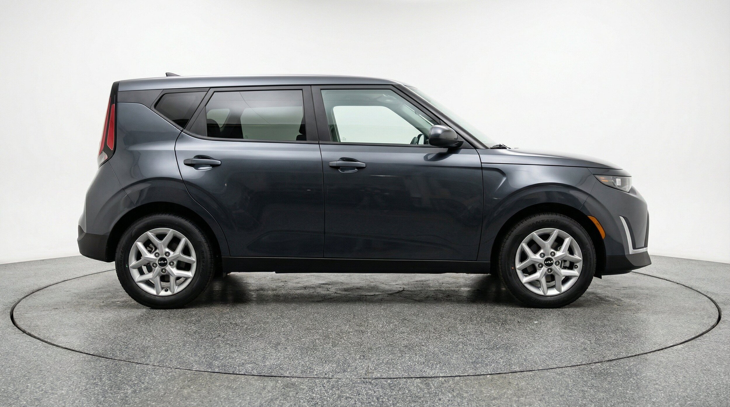 Thumbnail: 2025 Kia Soul - 11