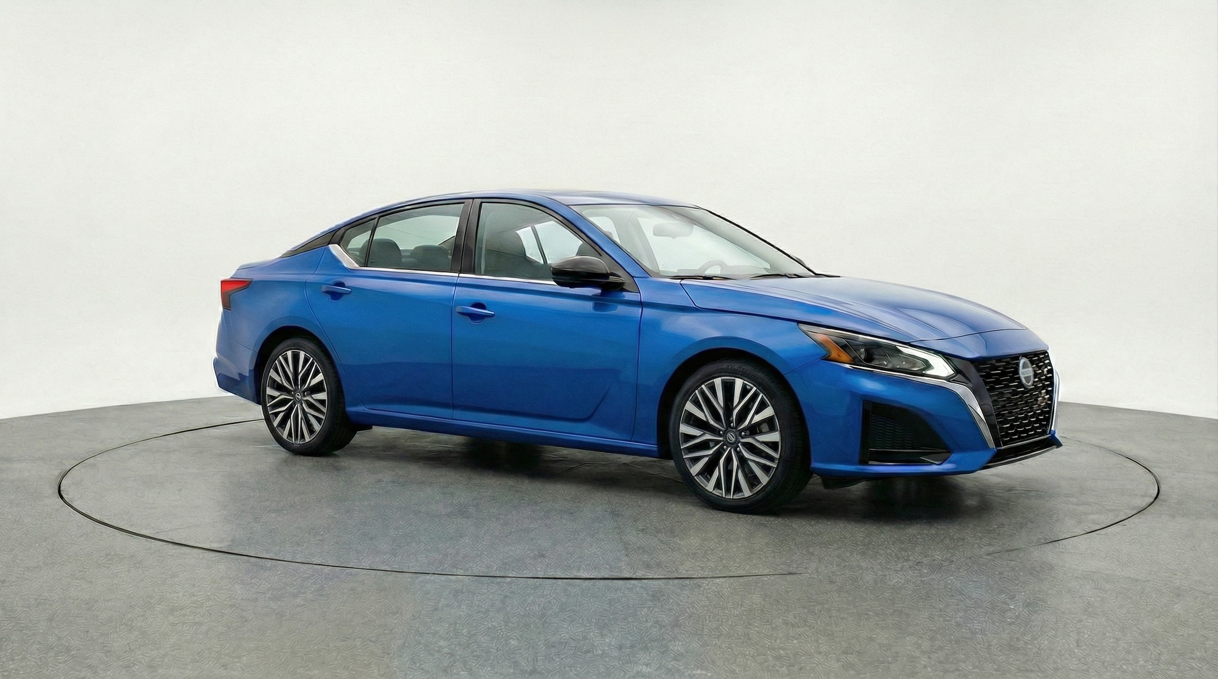 Thumbnail: 2025 Nissan Altima - 1