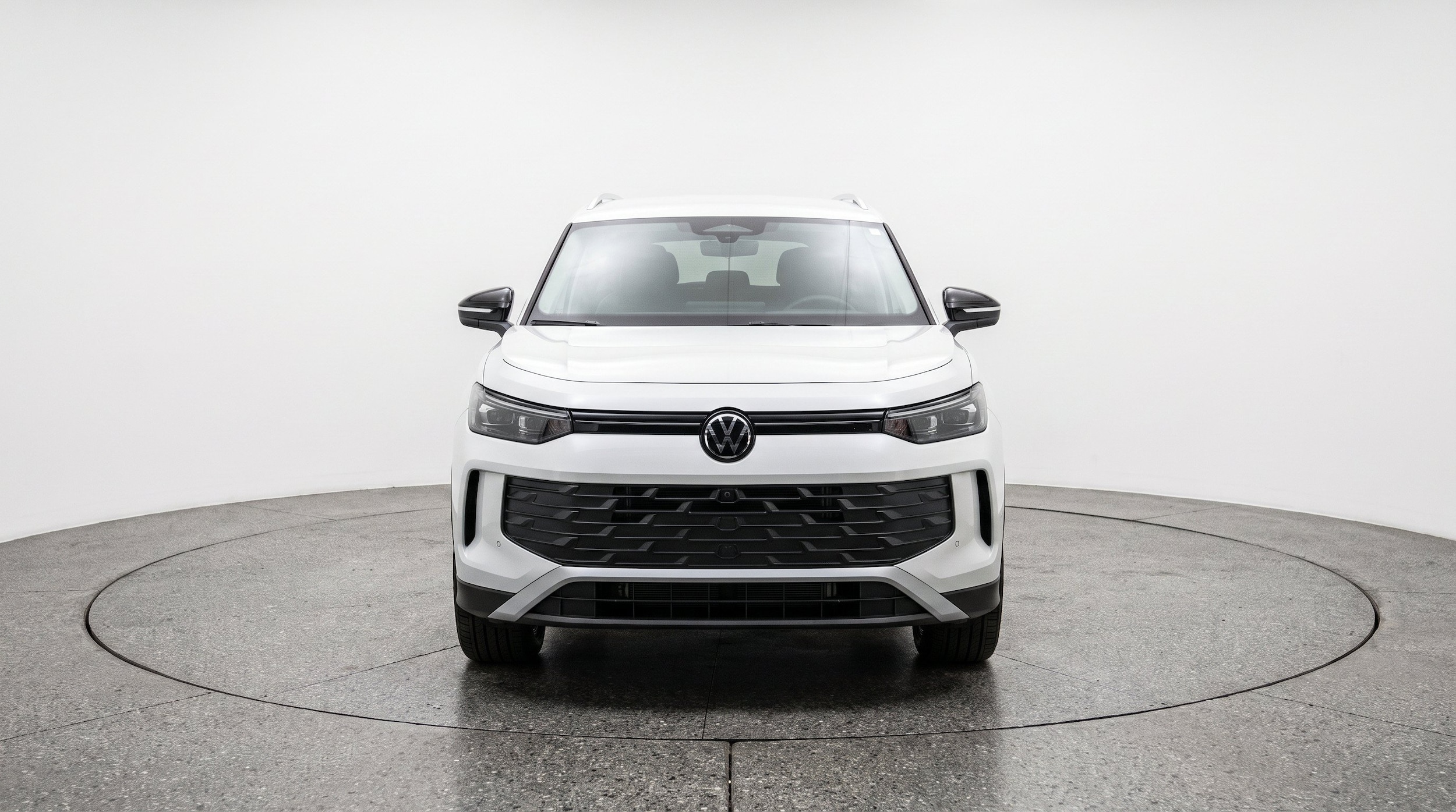 Thumbnail: 2026 Volkswagen Tiguan - 2