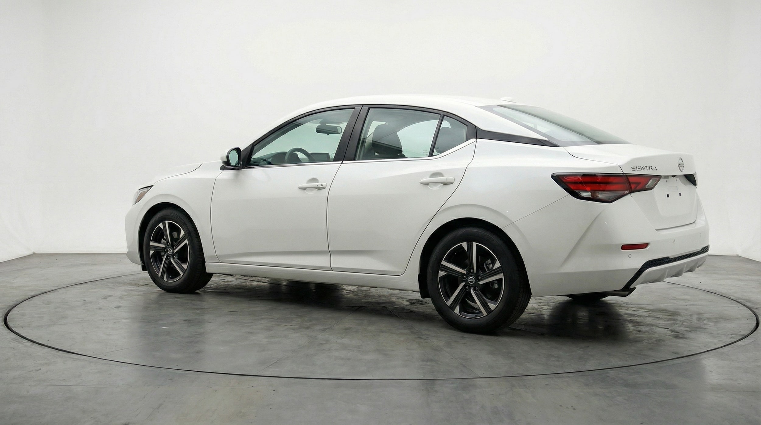 Thumbnail: 2025 Nissan Sentra - 5