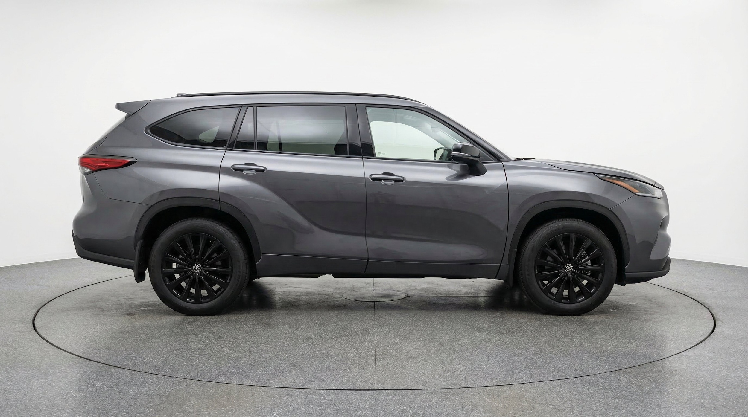 Thumbnail: 2025 Toyota Highlander - 11