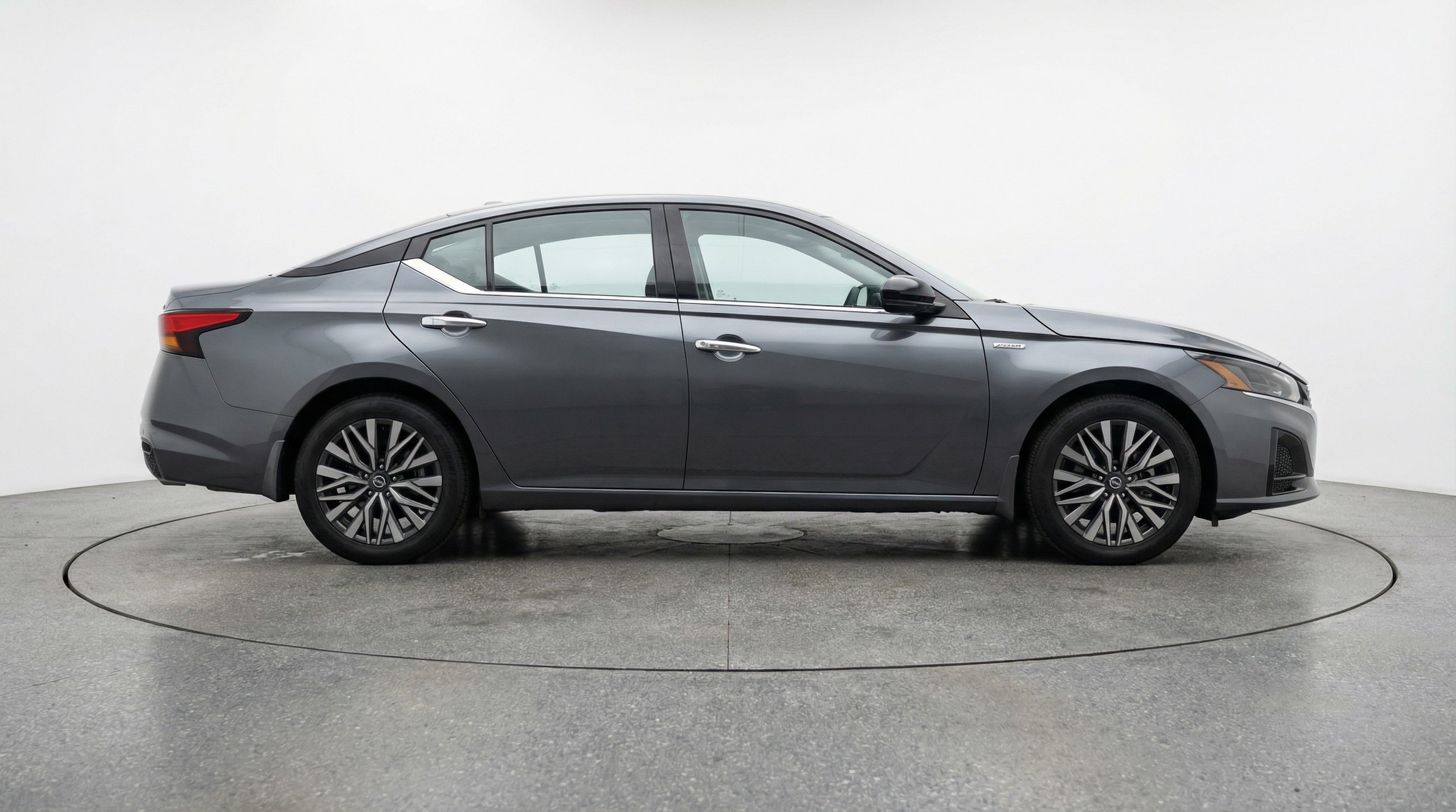 Thumbnail: 2025 Nissan Altima - 8