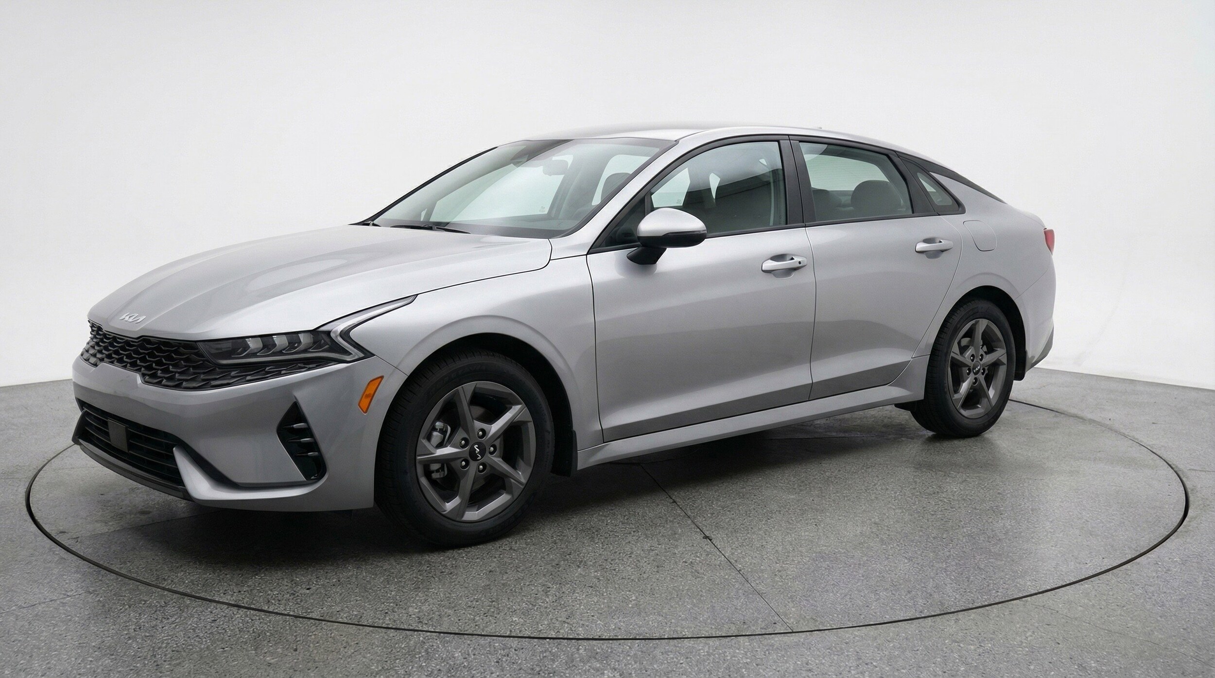 Thumbnail: 2025 Kia K4 - 3