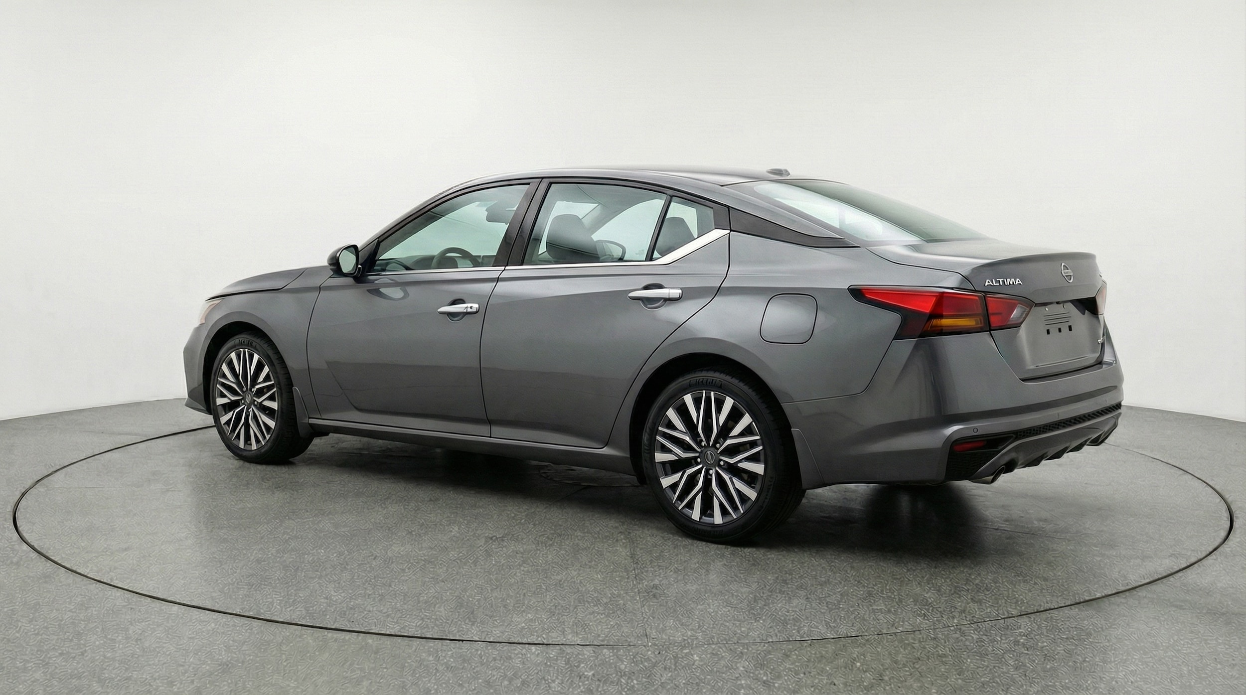 Thumbnail: 2025 Nissan Altima - 5