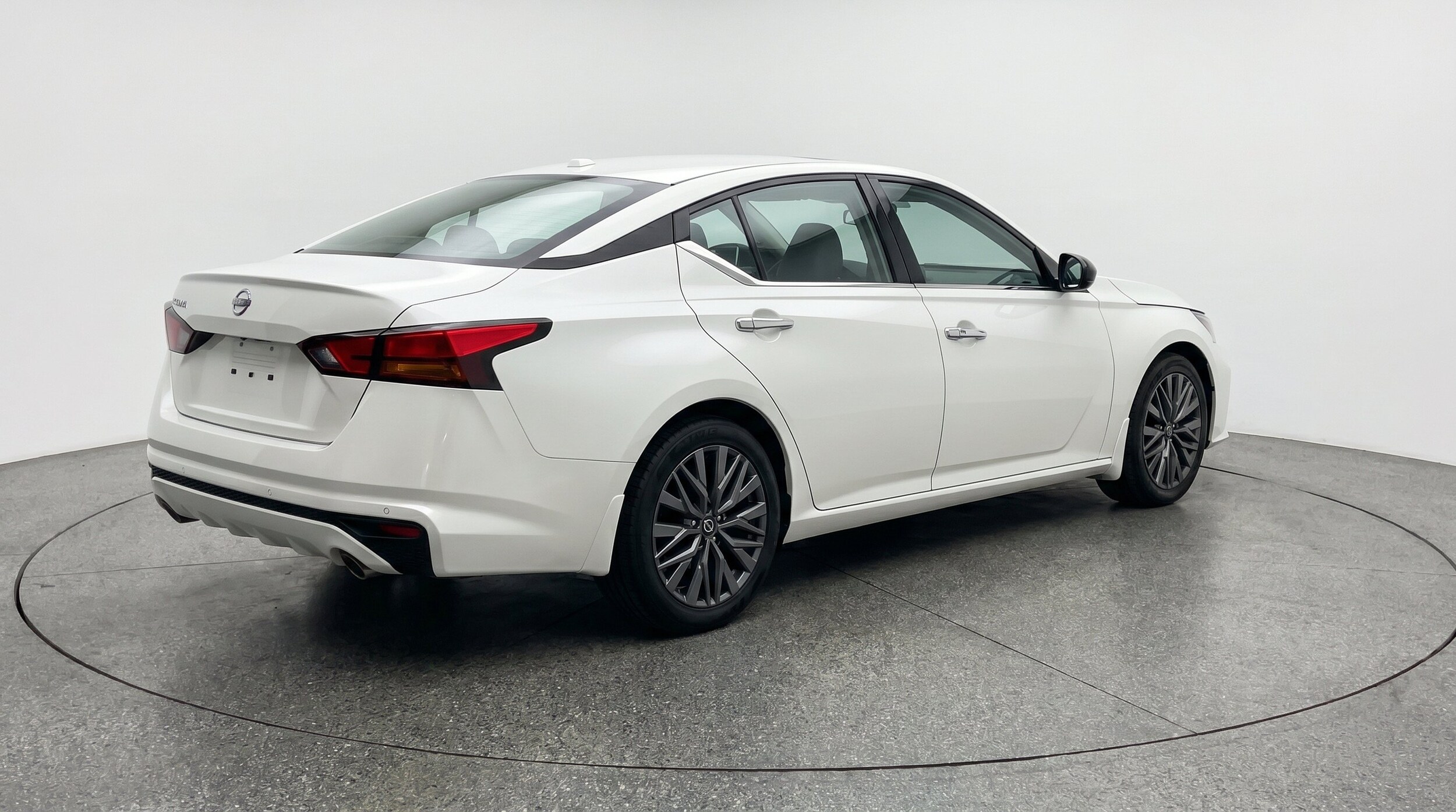 Thumbnail: 2025 Nissan Altima - 9