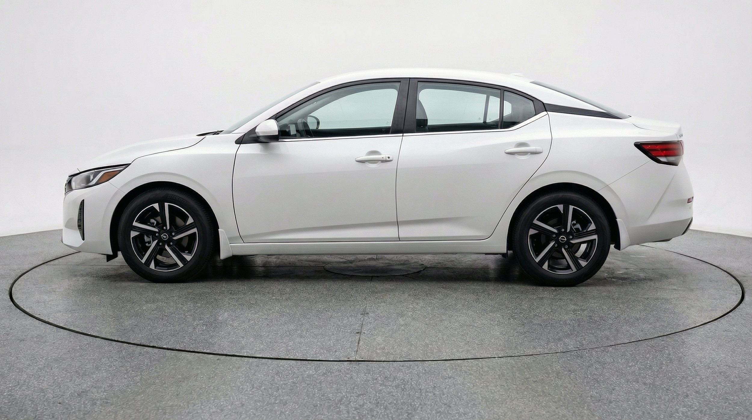 Thumbnail: 2025 Nissan Sentra - 5