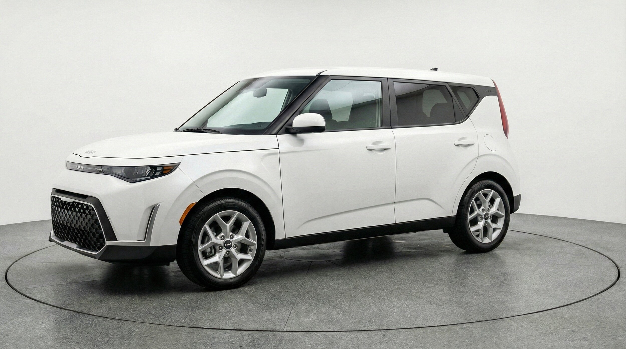 Thumbnail: 2025 Kia Soul - 3