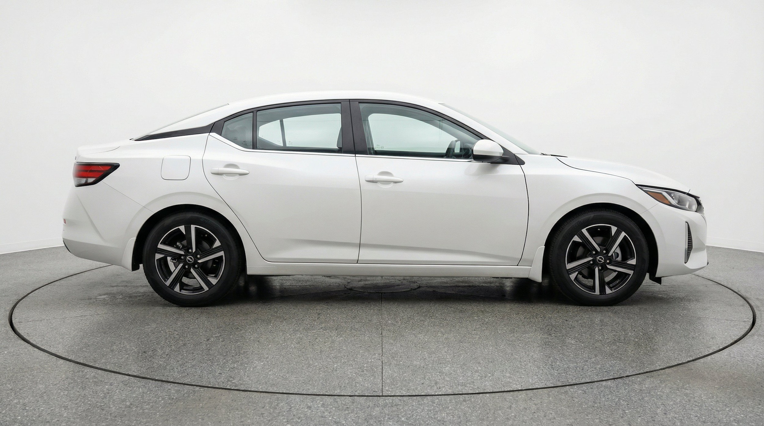 Thumbnail: 2025 Nissan Sentra - 11