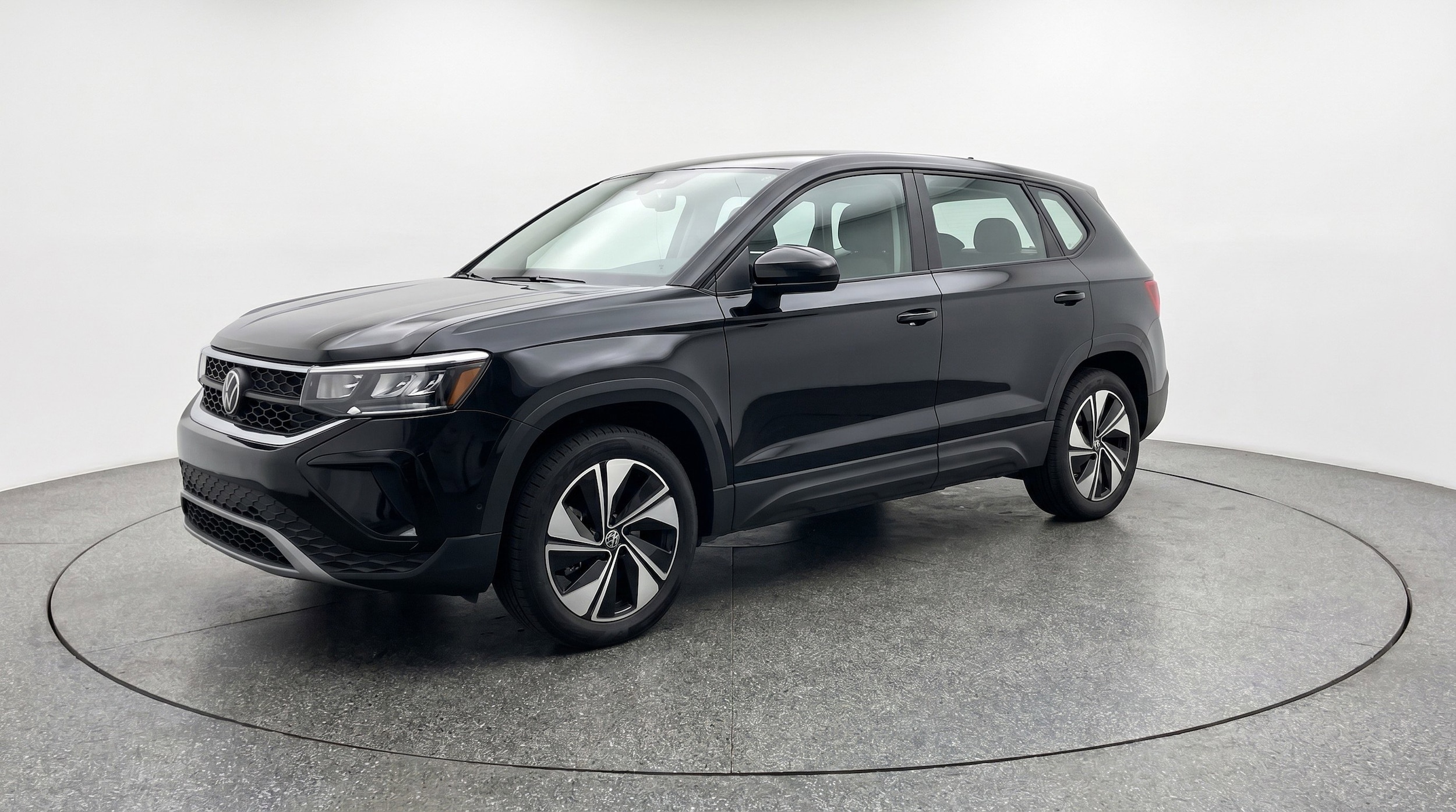 Thumbnail: 2025 Volkswagen Taos - 3