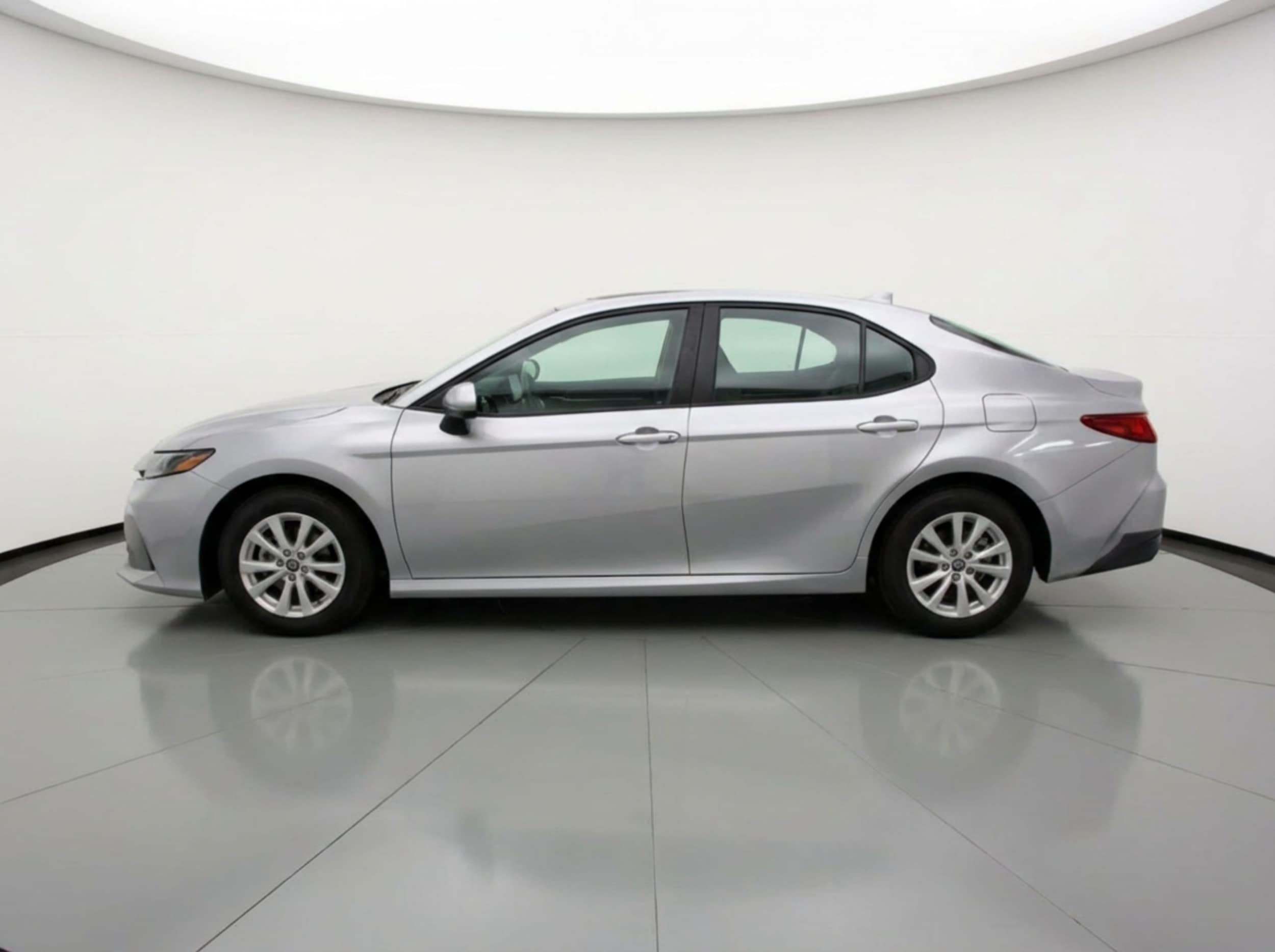 Thumbnail: 2025 Toyota Camry - 4