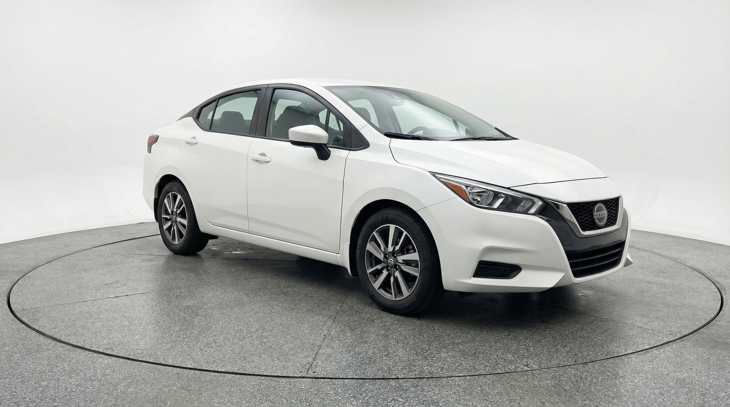 2025 Nissan Versa Sedan SV