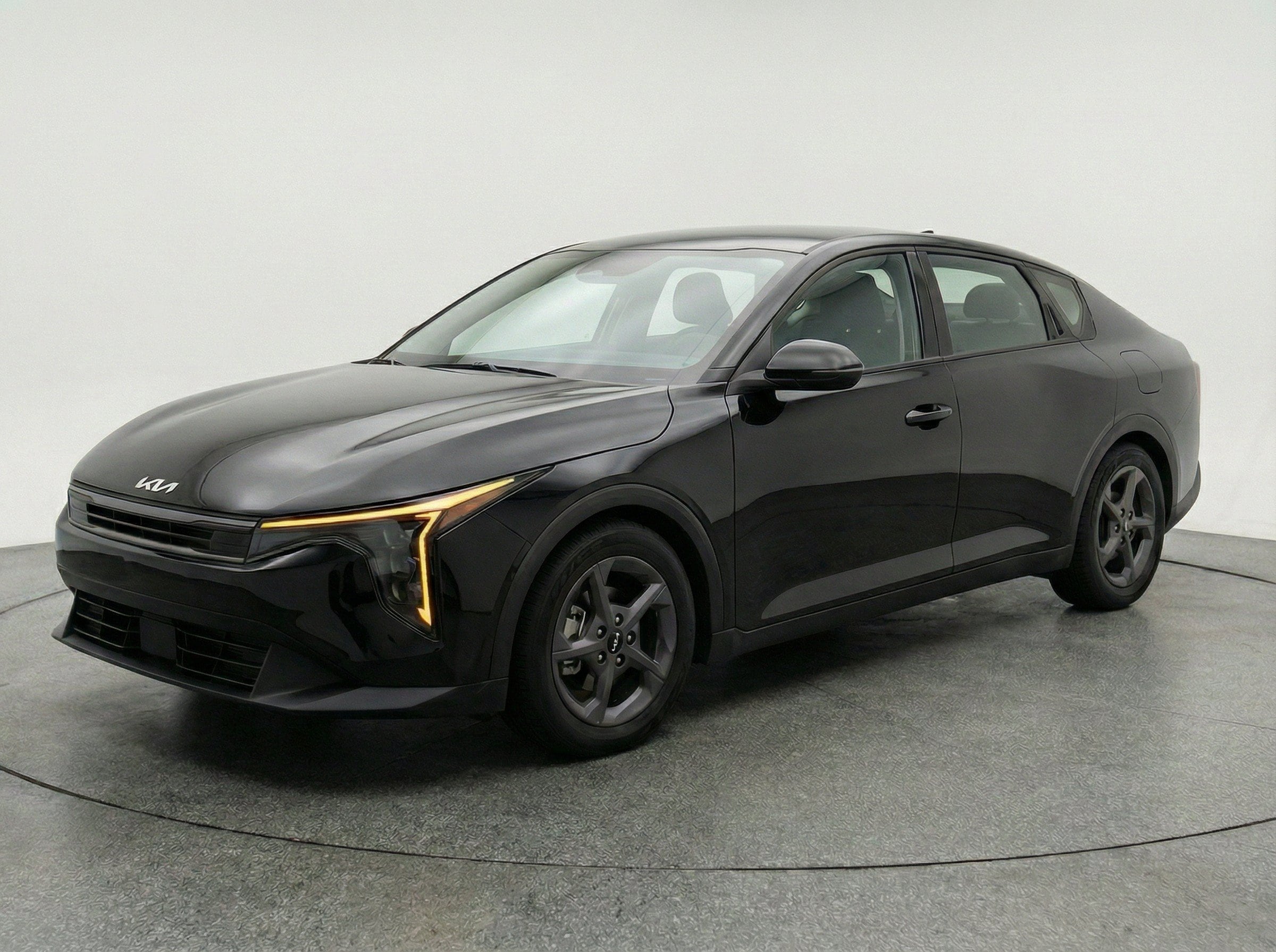 Thumbnail: 2025 Kia K4 - 3