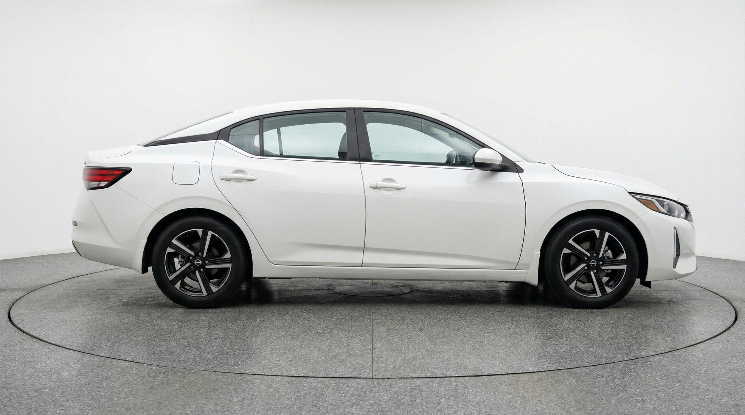 Thumbnail: 2025 Nissan Sentra - 10