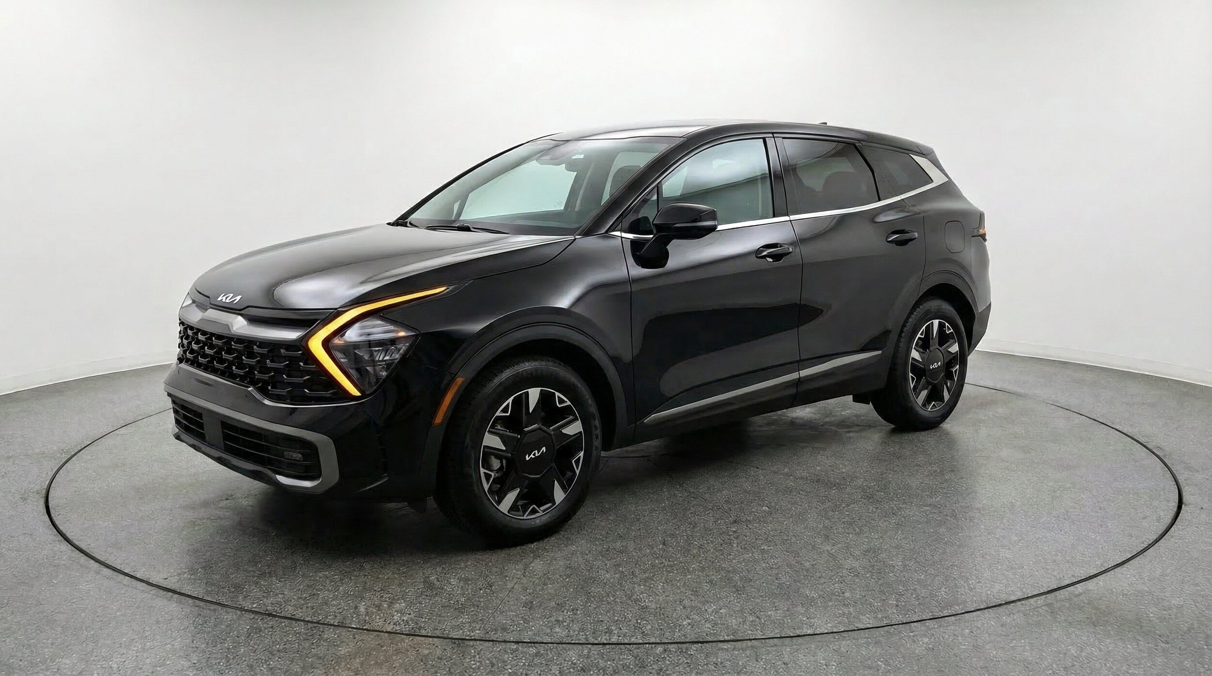 Thumbnail: 2026 Kia Sportage - 3