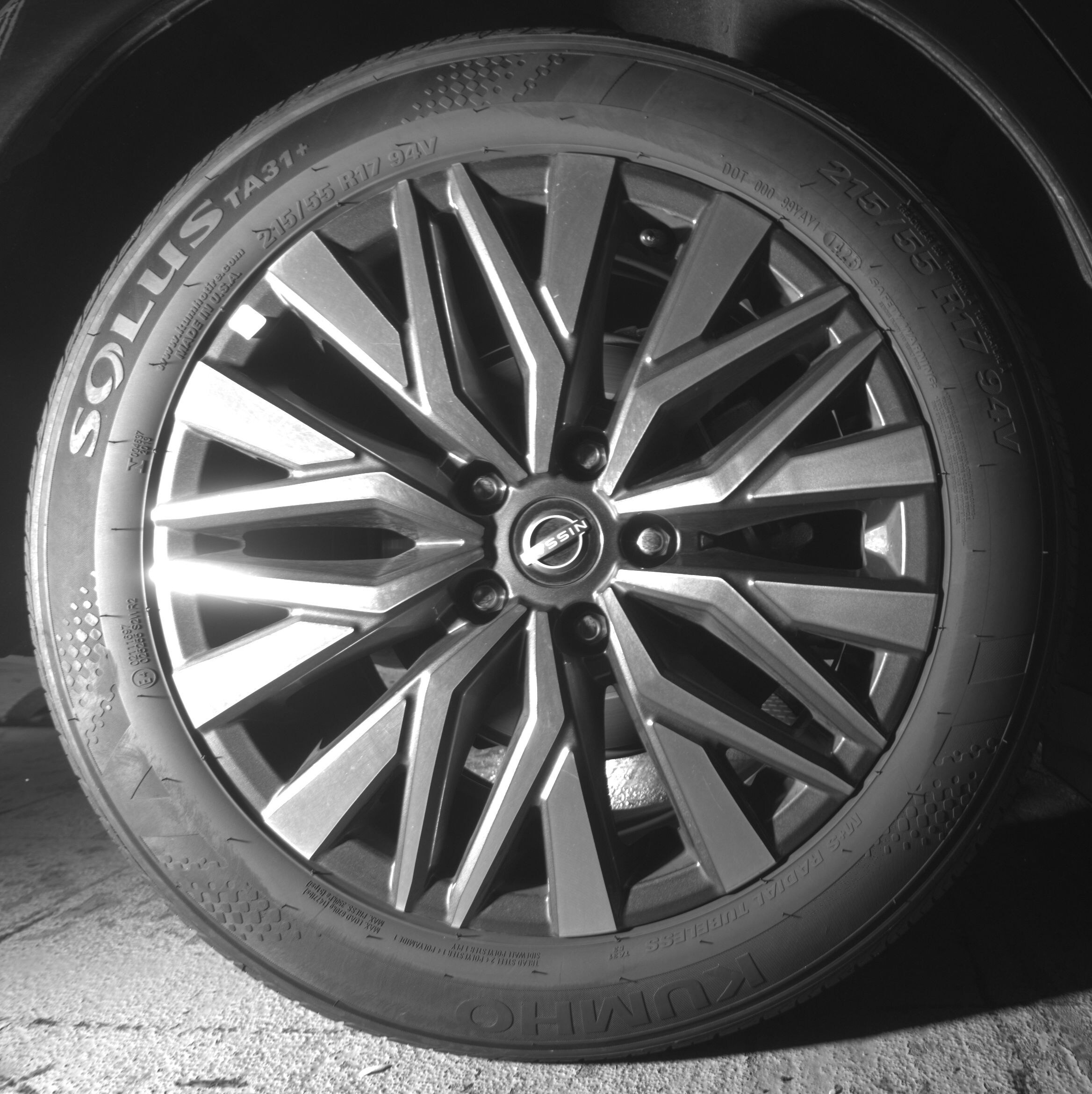 Thumbnail: 2025 Nissan Altima - 12