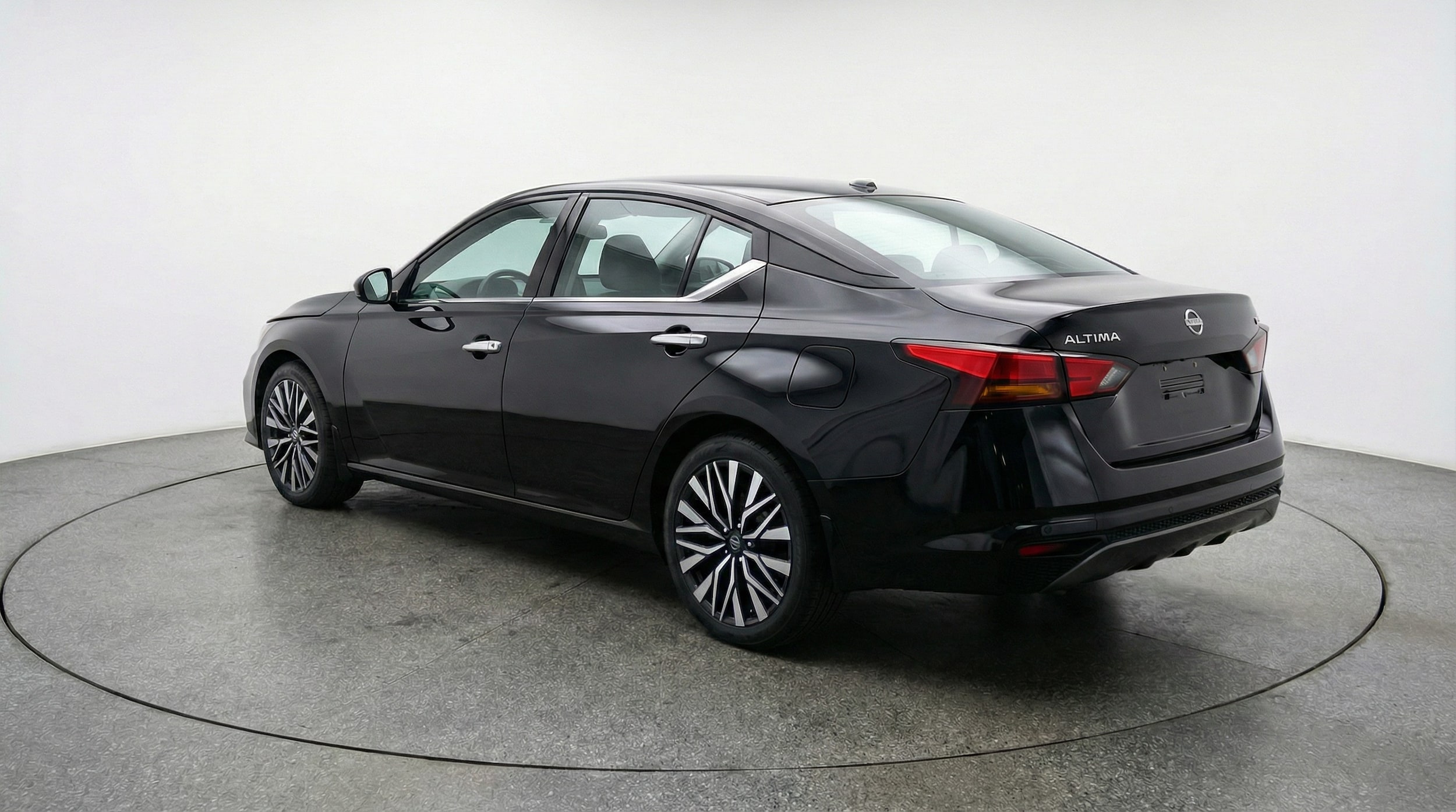 Thumbnail: 2025 Nissan Altima - 5