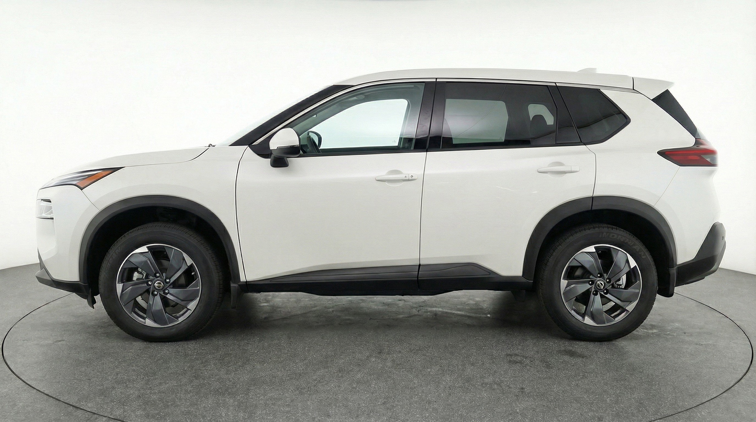 Thumbnail: 2025 Nissan Rogue - 5