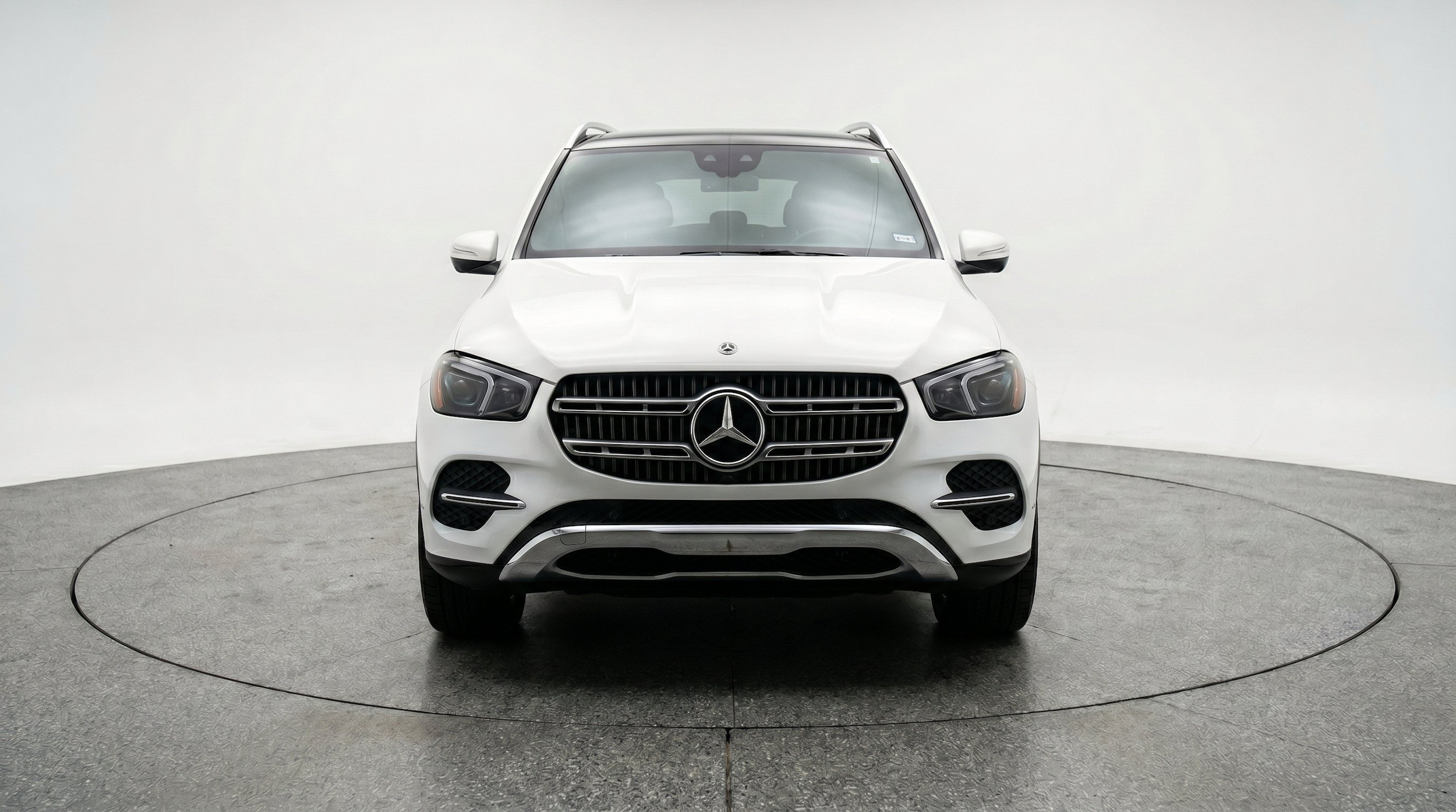 Thumbnail: 2026 Mercedes-Benz GLE - 2