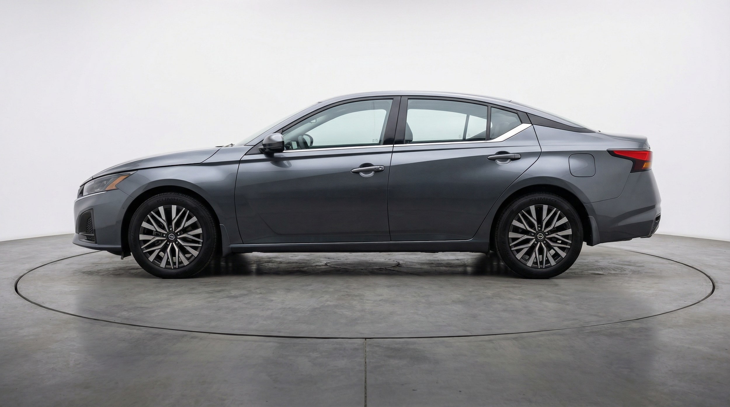 Thumbnail: 2025 Nissan Altima - 4