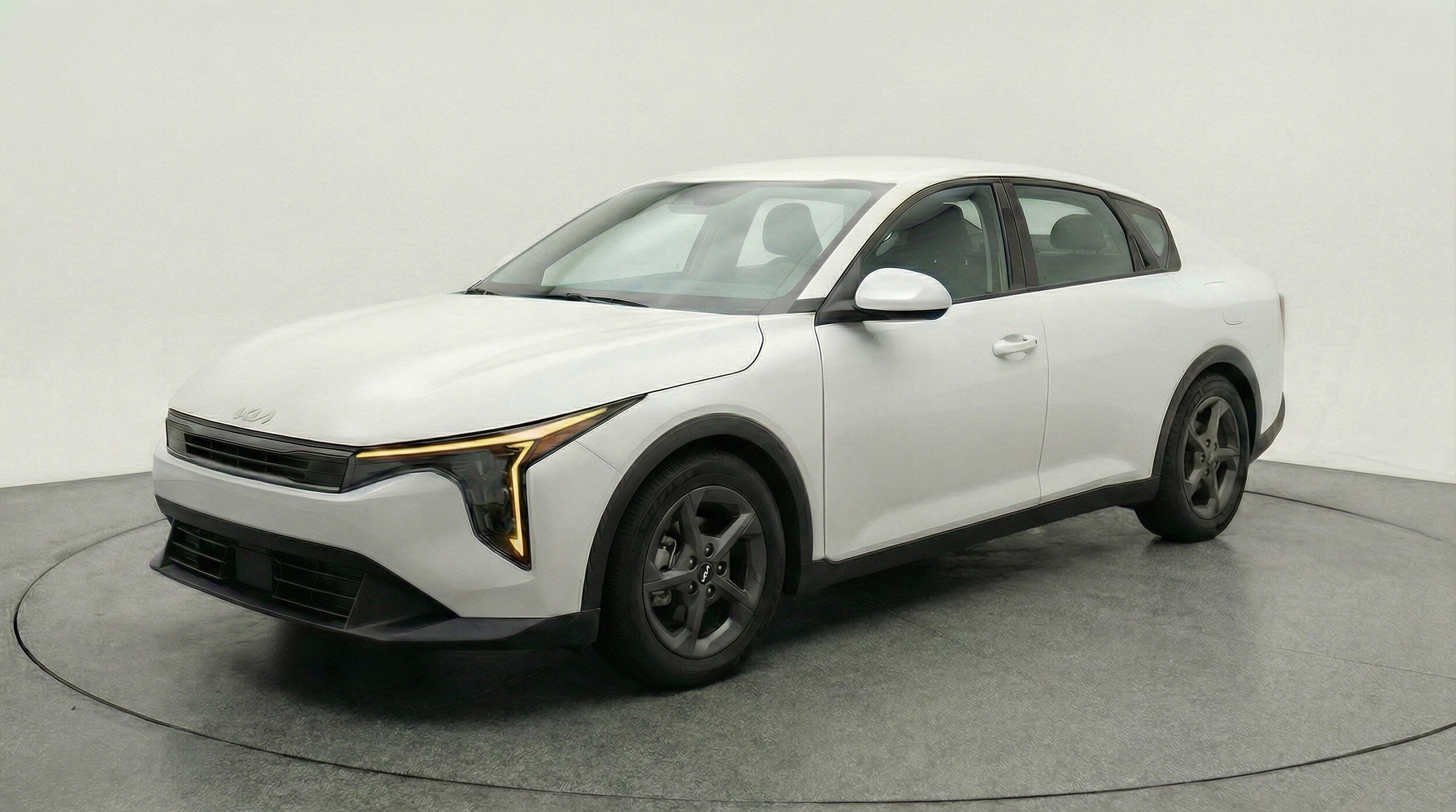 Thumbnail: 2025 Kia K4 - 3