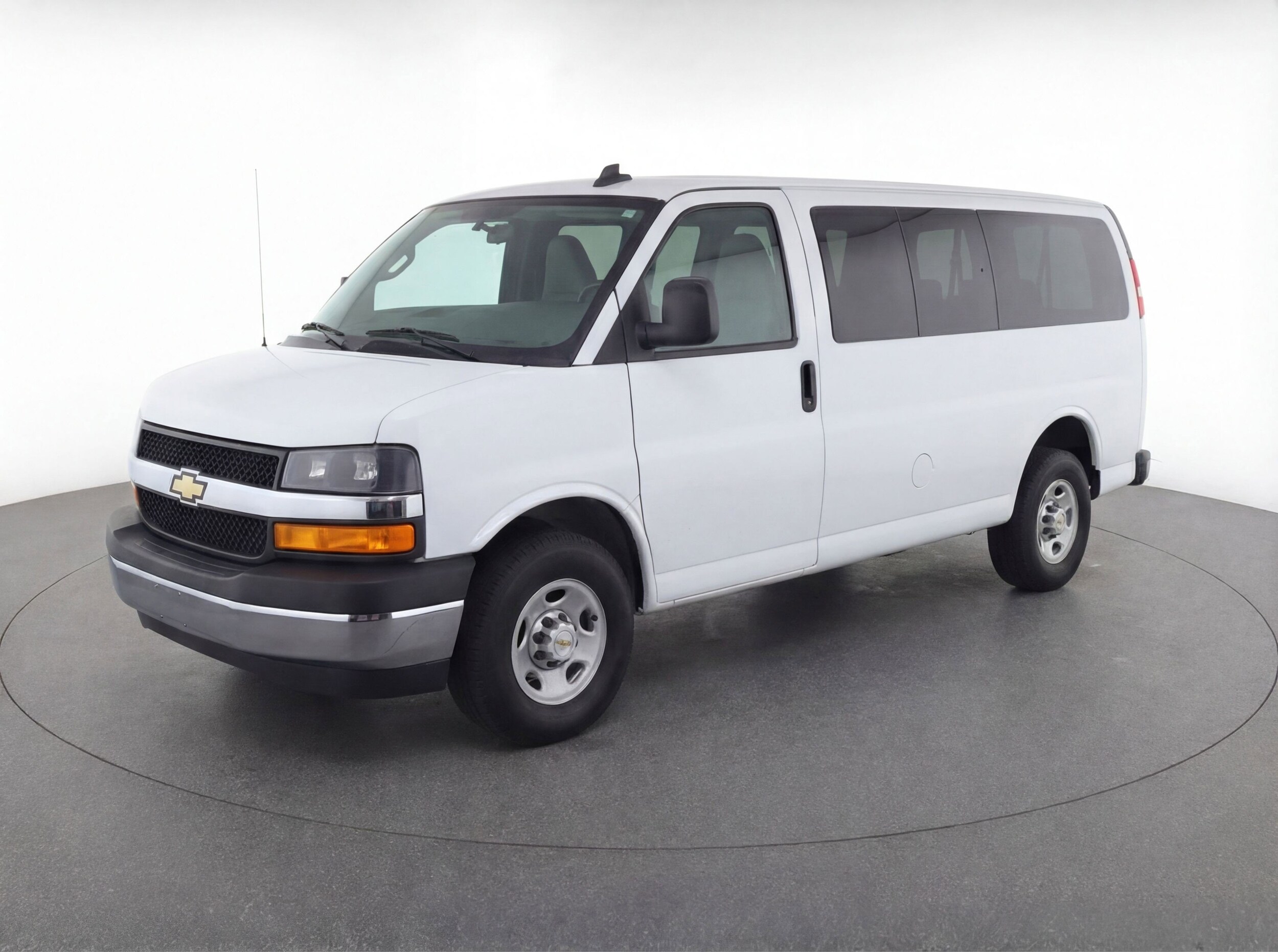 Thumbnail: 2025 Chevrolet Express - 3