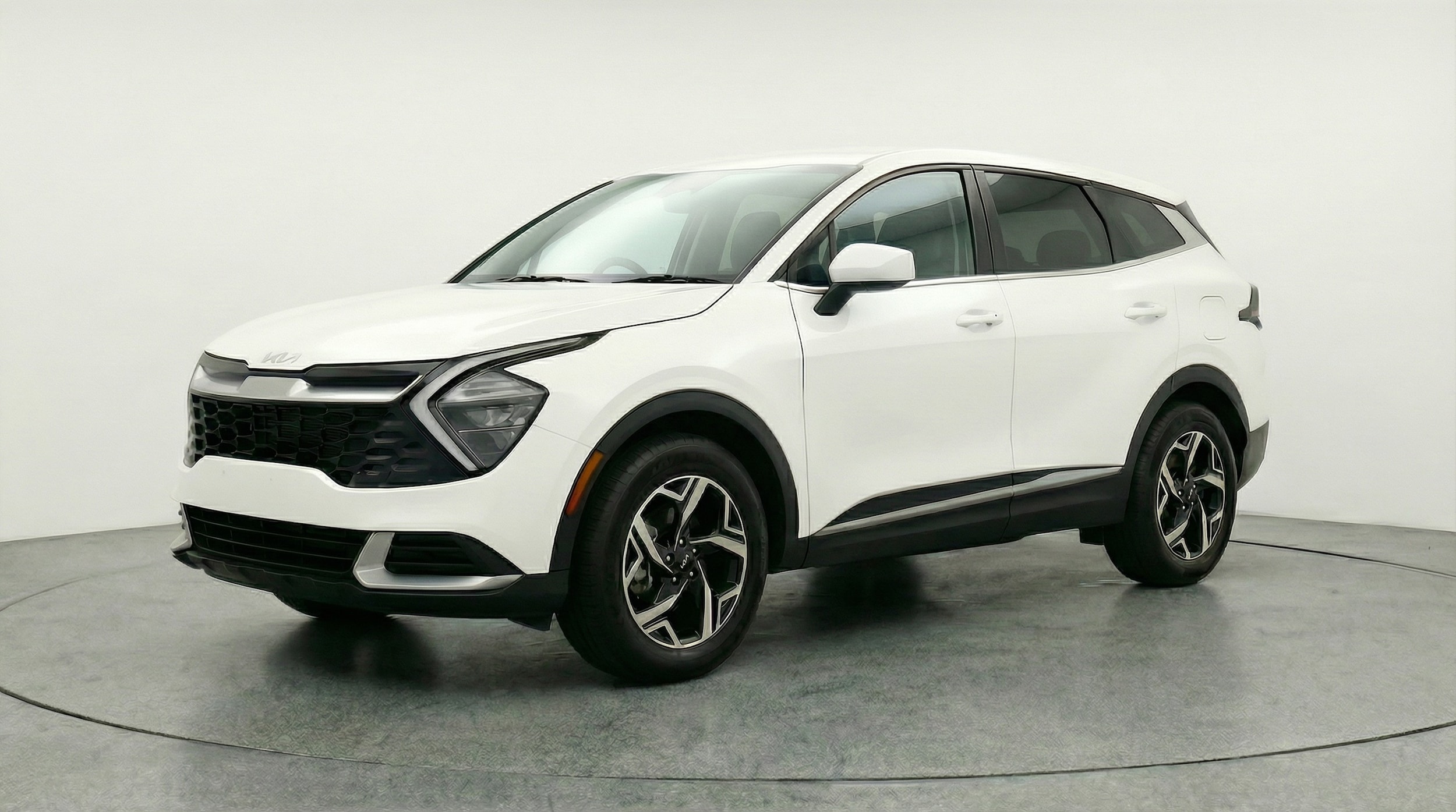 Thumbnail: 2025 Kia Sportage - 3