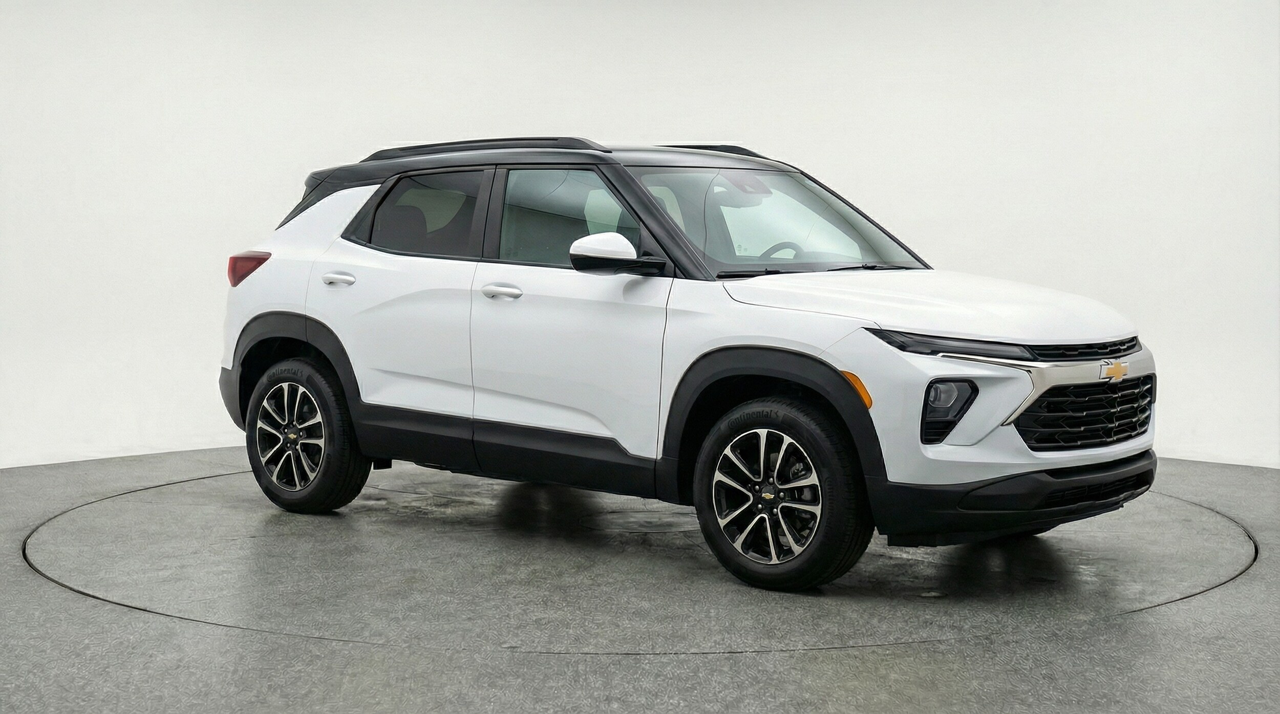 Thumbnail: 2025 Chevrolet TrailBlazer - 1