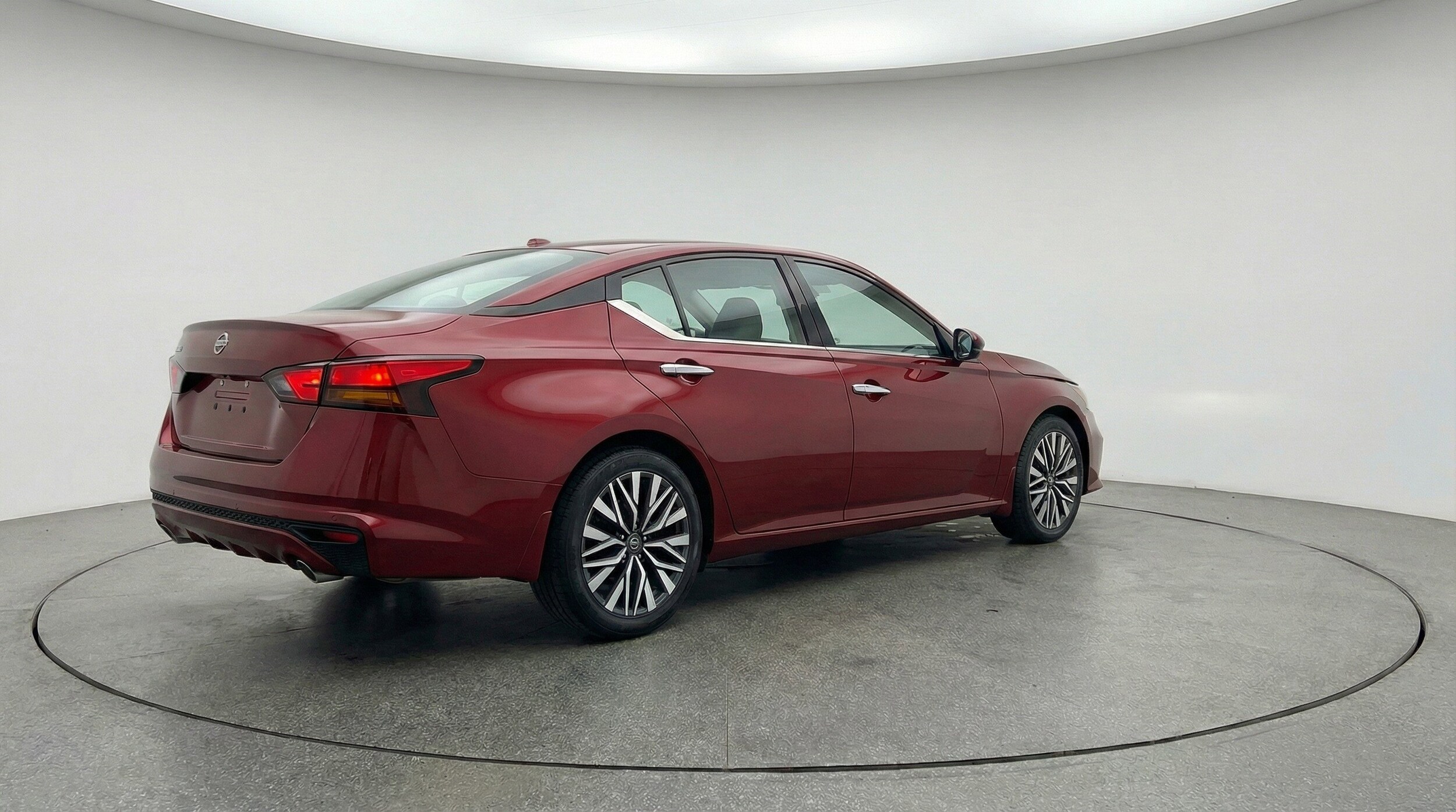 Thumbnail: 2025 Nissan Altima - 9