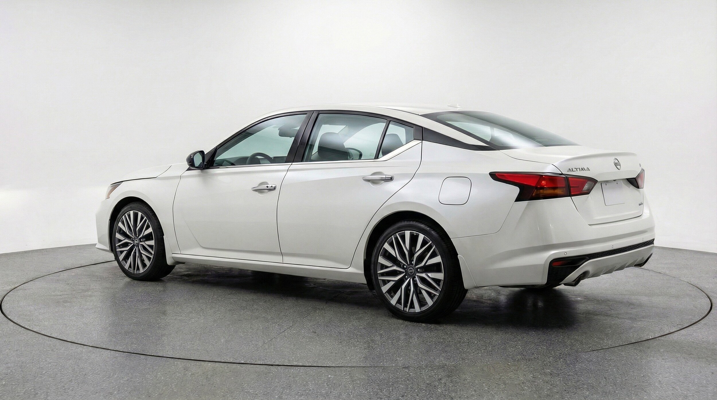 Thumbnail: 2025 Nissan Altima - 6