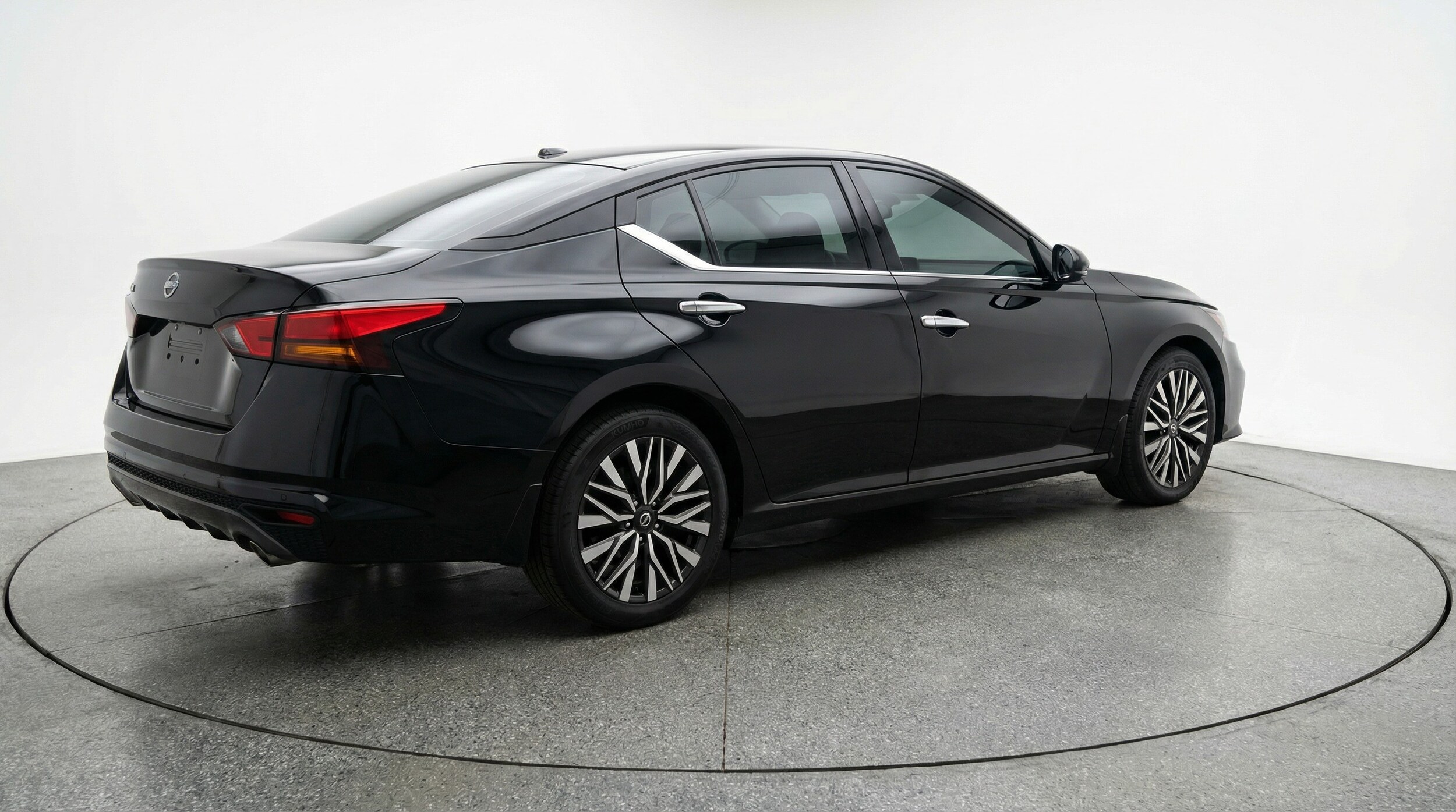 Thumbnail: 2025 Nissan Altima - 7