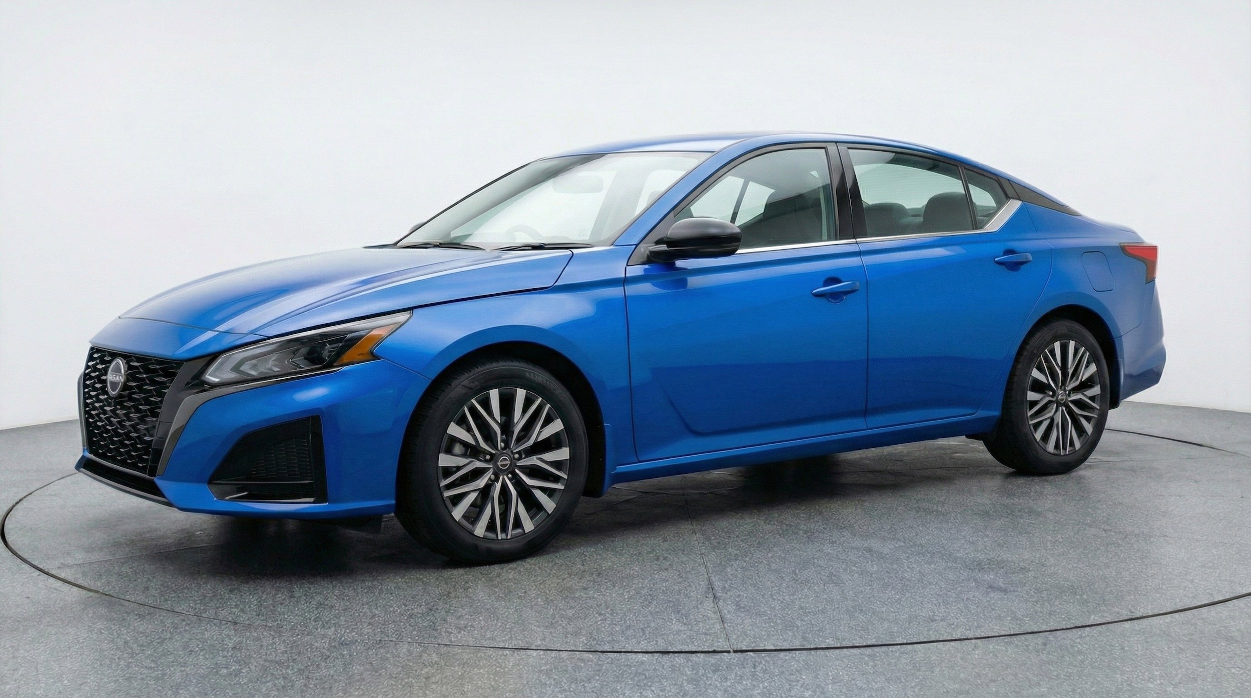 Thumbnail: 2025 Nissan Altima - 3