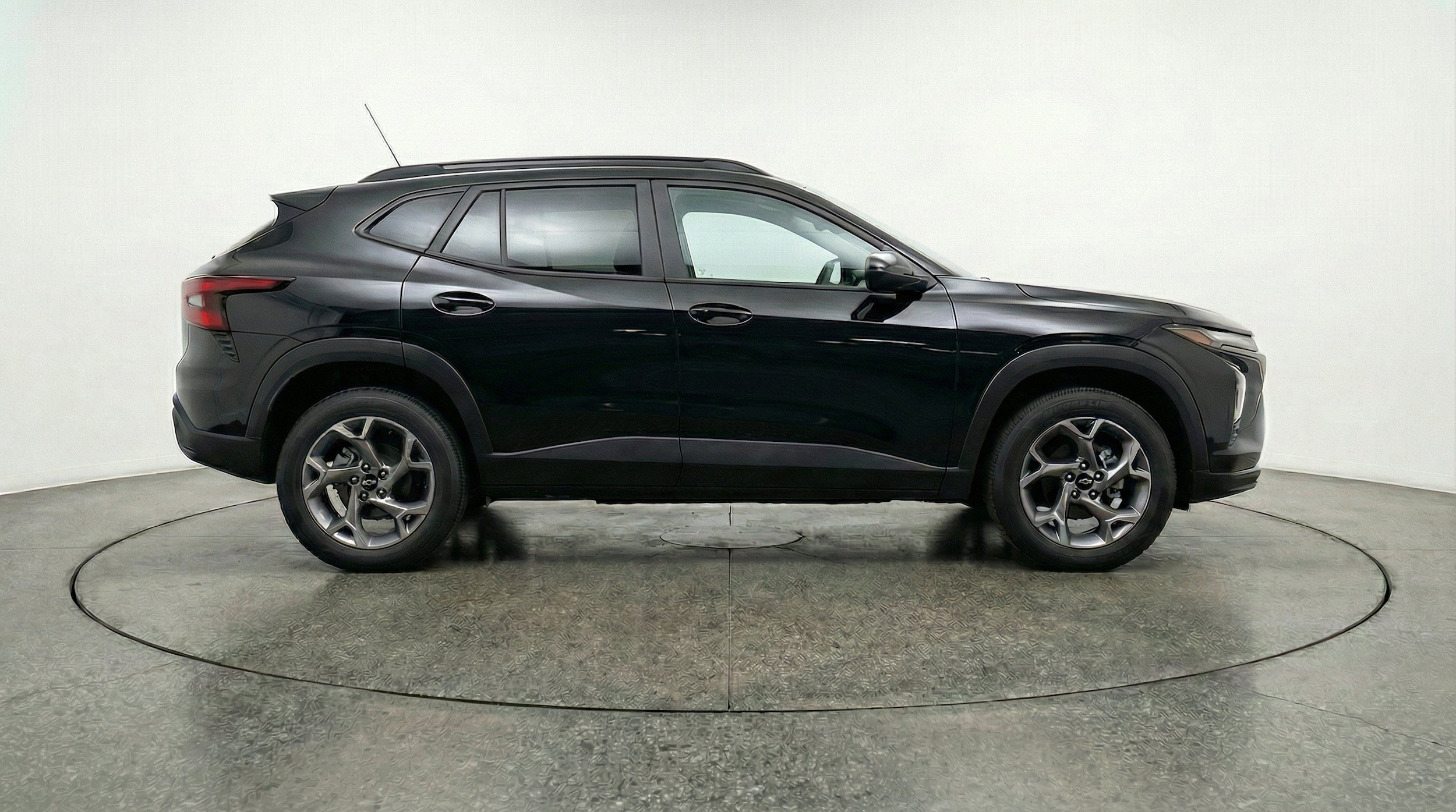 Thumbnail: 2025 Chevrolet Trax - 11