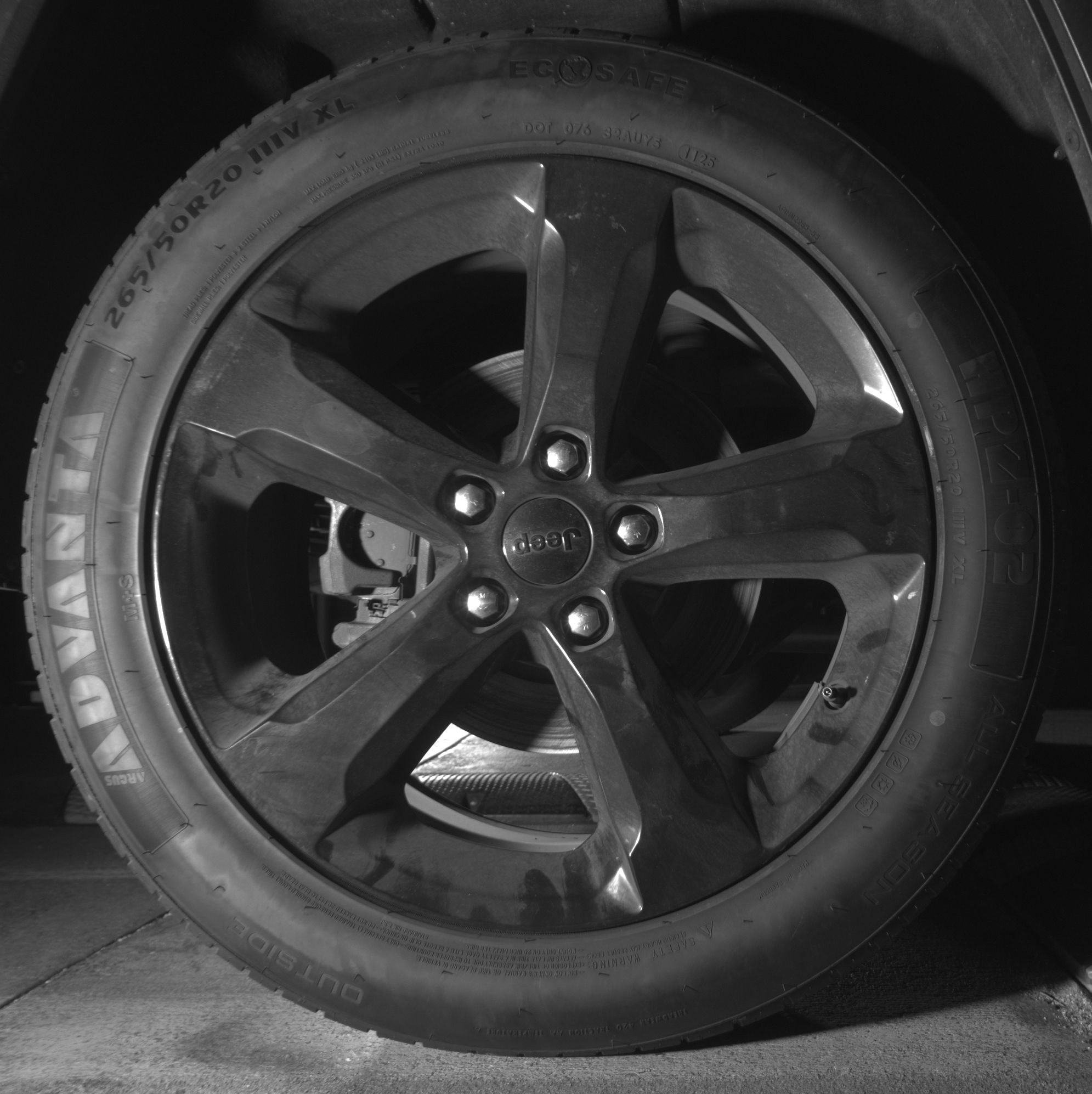 Thumbnail: 2024 Jeep Grand Cherokee - 12