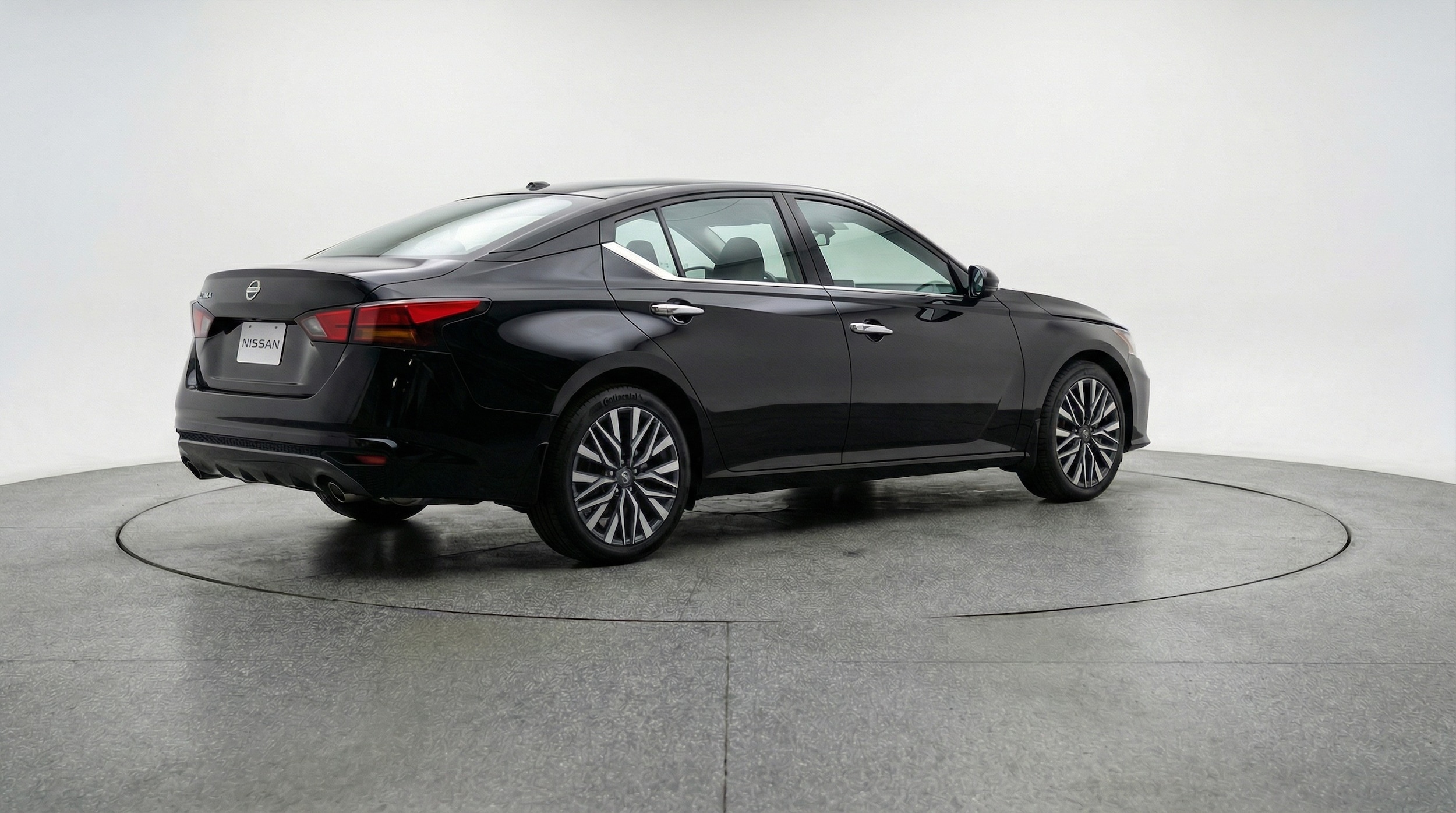 Thumbnail: 2025 Nissan Altima - 5