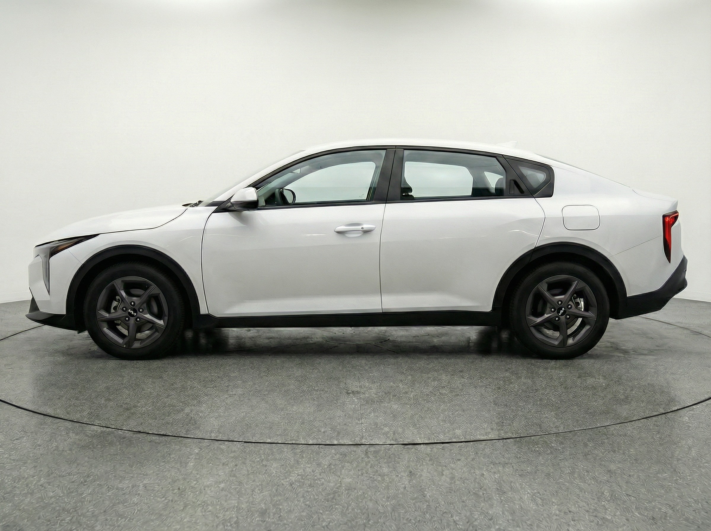 Thumbnail: 2025 Kia K4 - 4