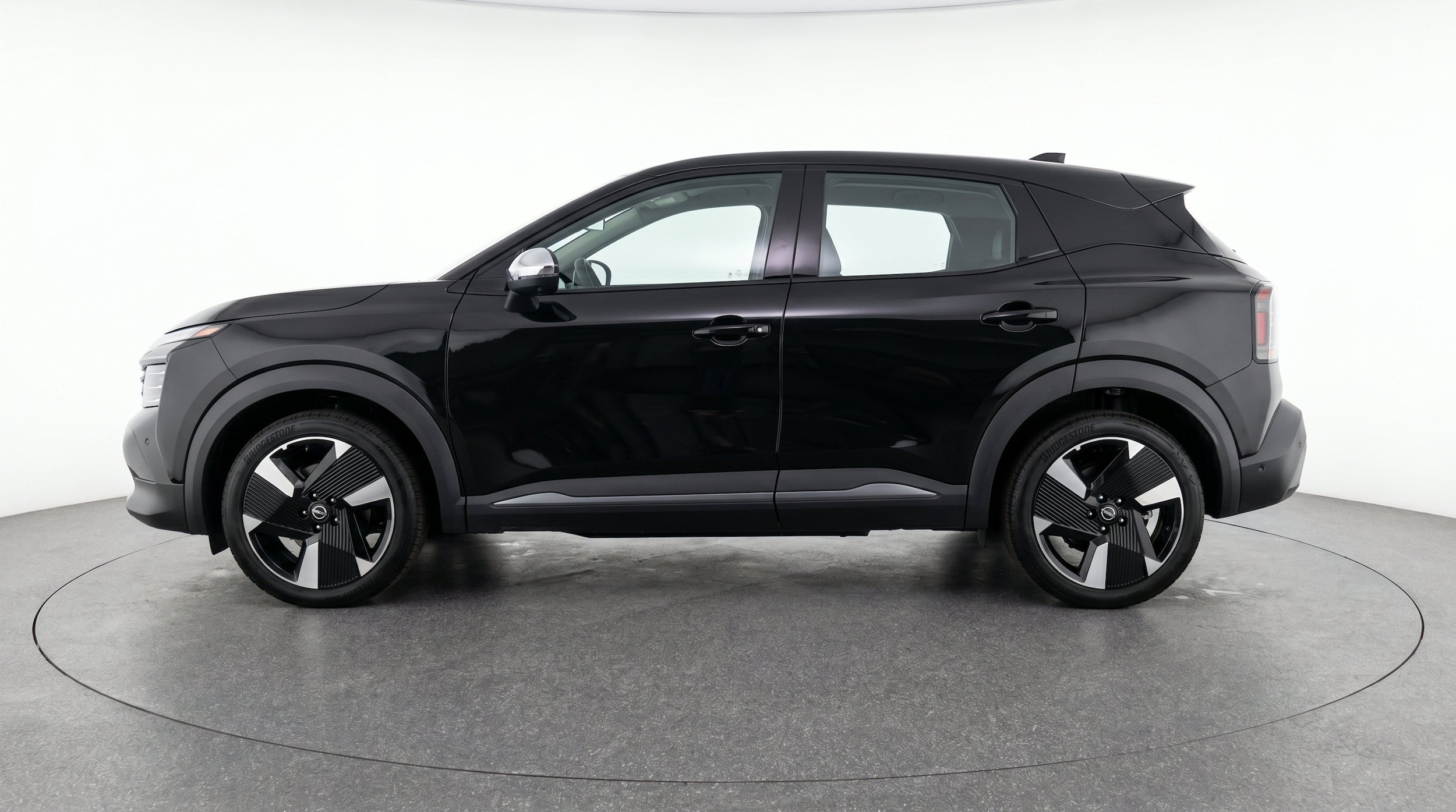 Thumbnail: 2026 Nissan Kicks - 5