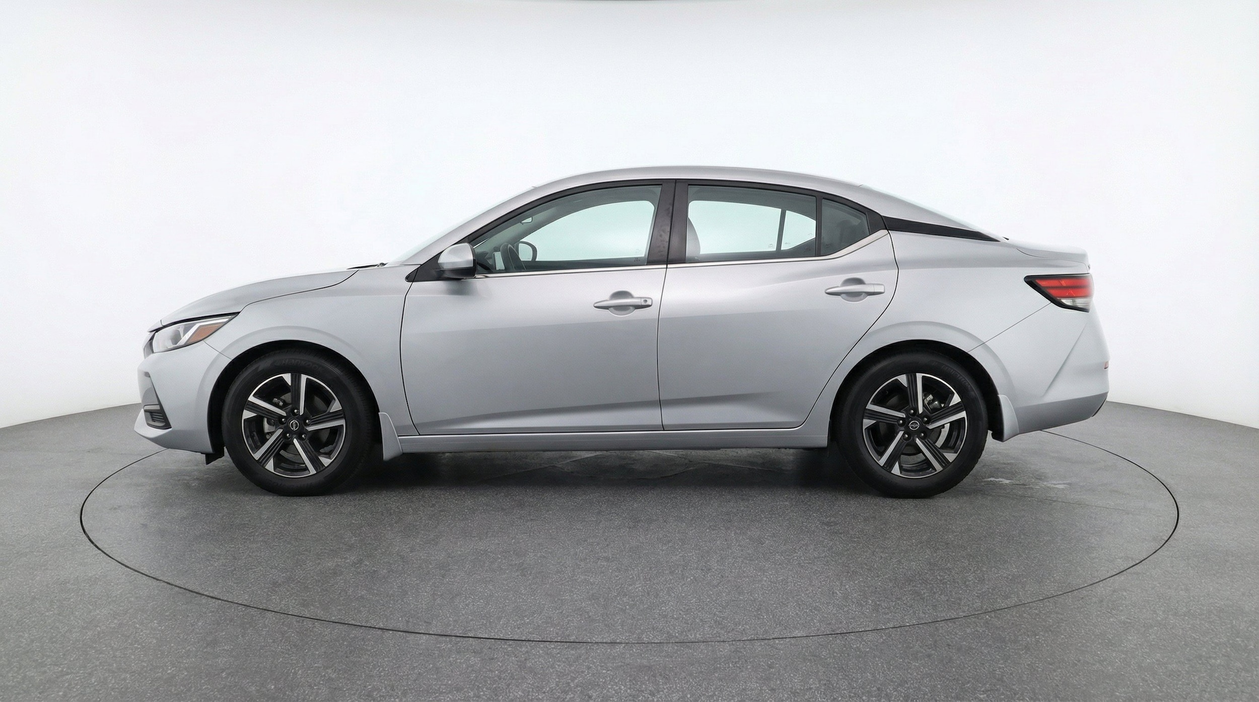 Thumbnail: 2025 Nissan Sentra - 5