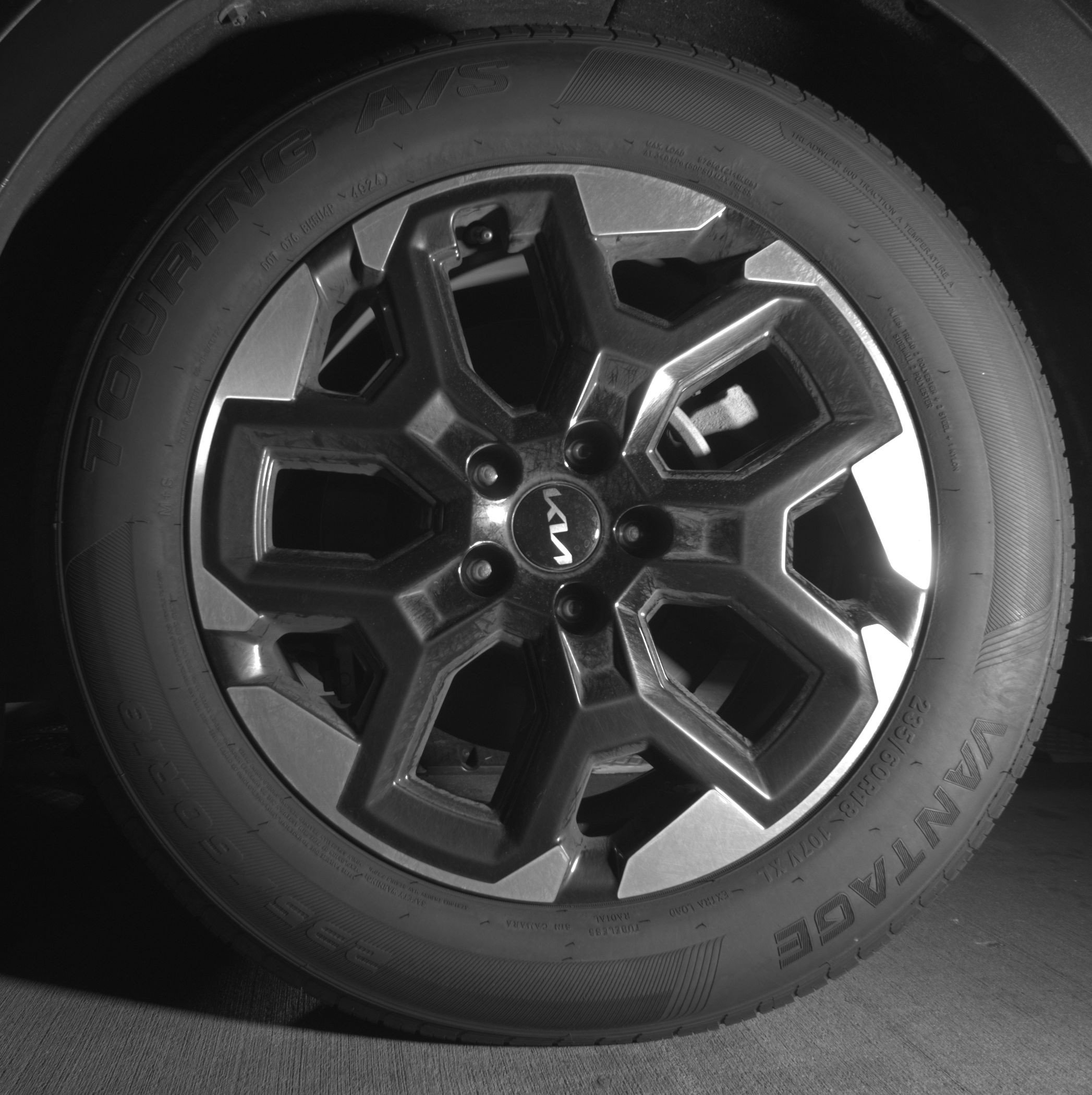 Thumbnail: 2024 Kia Sorento - 14