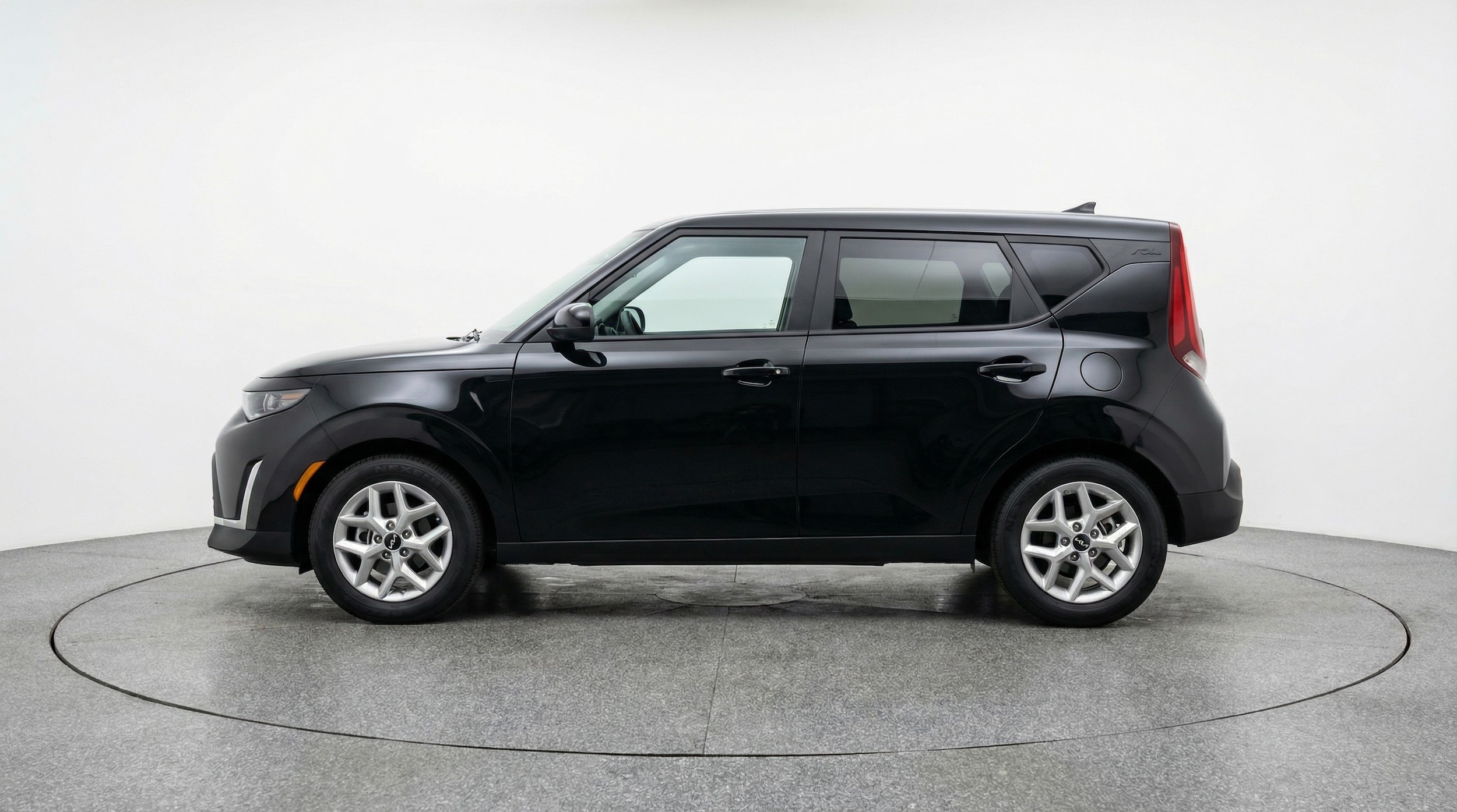 Thumbnail: 2025 Kia Soul - 4