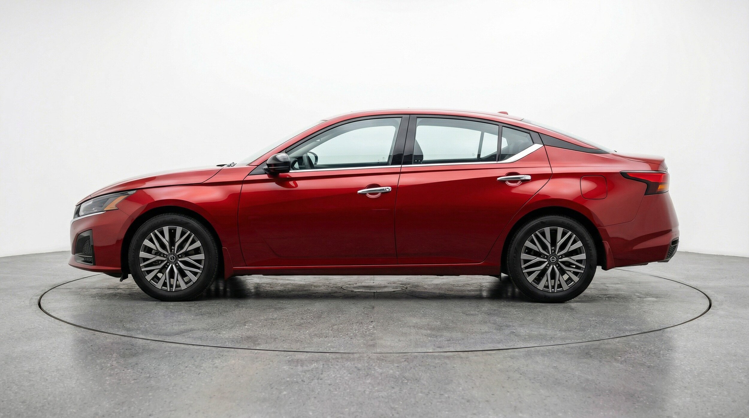 Thumbnail: 2025 Nissan Altima - 5