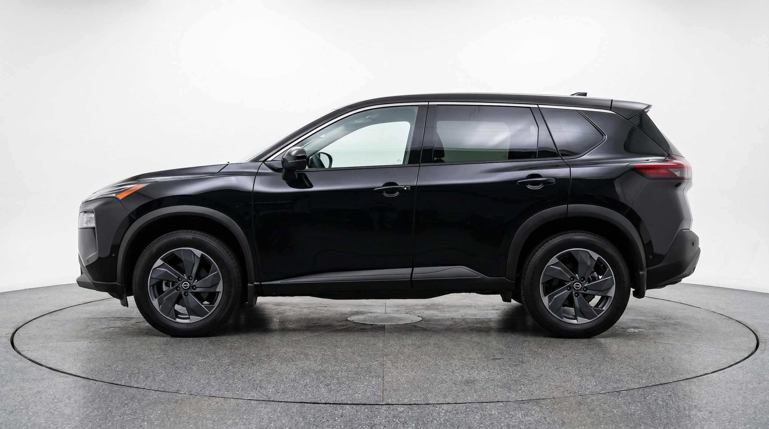 Thumbnail: 2025 Nissan Rogue - 5