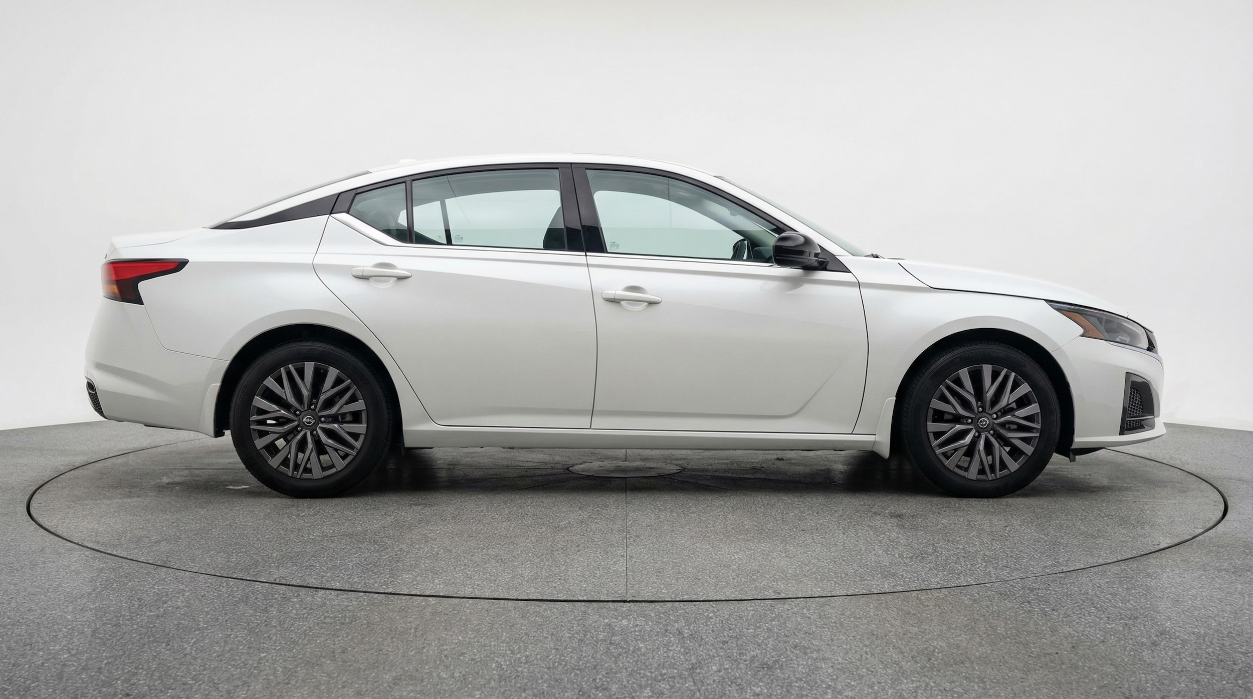 Thumbnail: 2025 Nissan Altima - 8